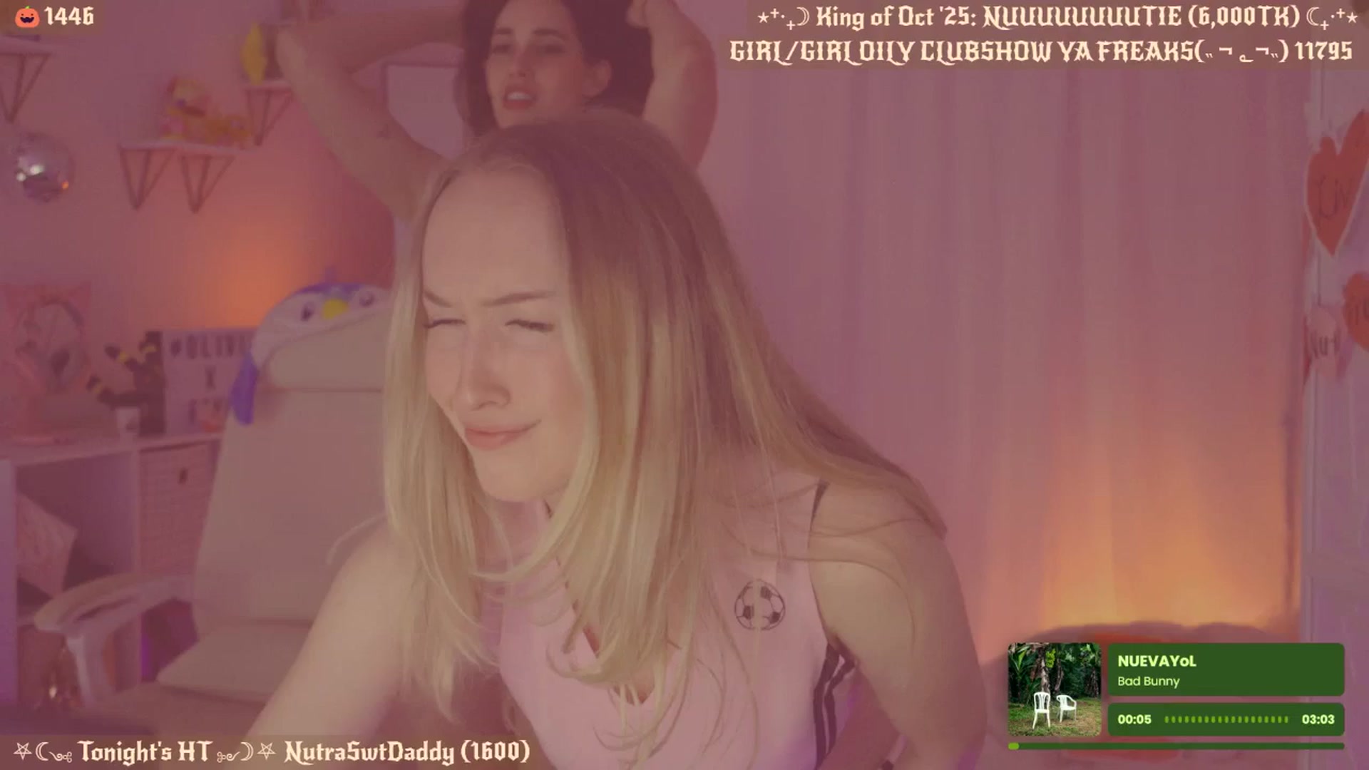 Gallery image thumbnail from OliviaxFaye's myfreecams stream on, 11/01/2025, 07:16 image 6 of 20