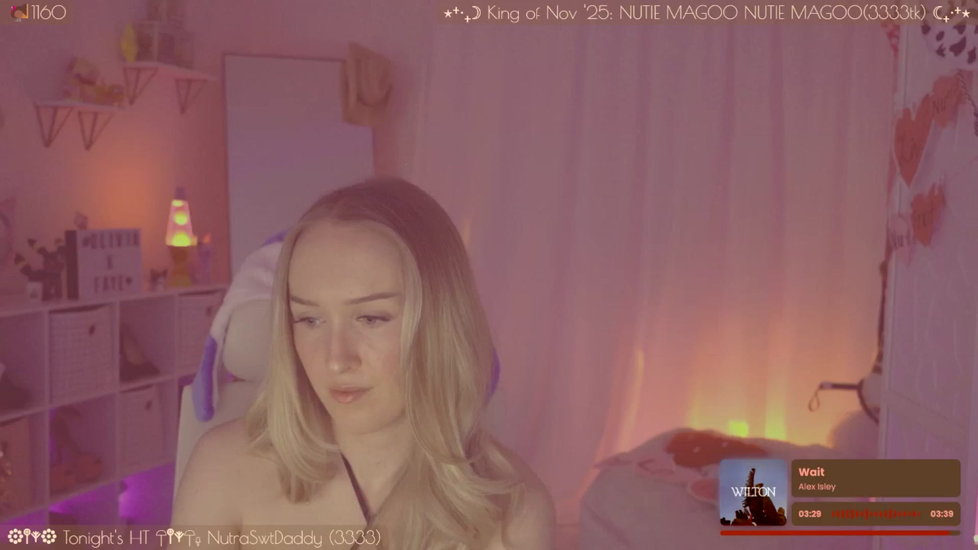 Gallery image thumbnail from OliviaxFaye's myfreecams stream on, 11/14/2025, 05:07 image 16 of 20