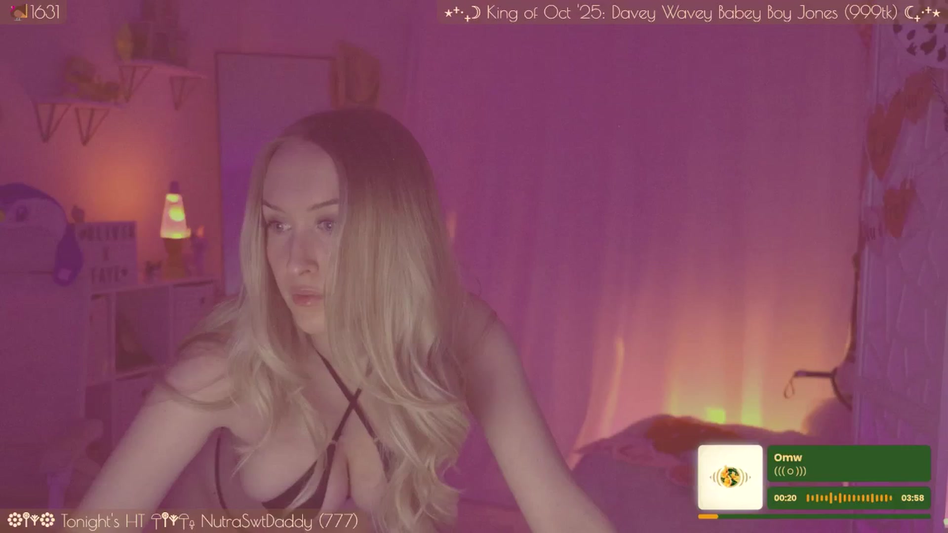 Gallery image thumbnail from OliviaxFaye's myfreecams stream on, 11/14/2025, 05:07 image 9 of 20