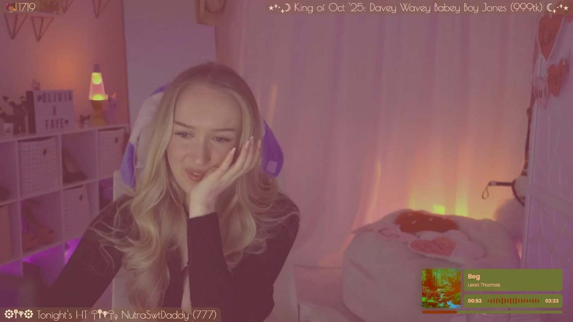 Gallery image thumbnail from OliviaxFaye's myfreecams stream on, 11/14/2025, 05:07 image 2 of 20