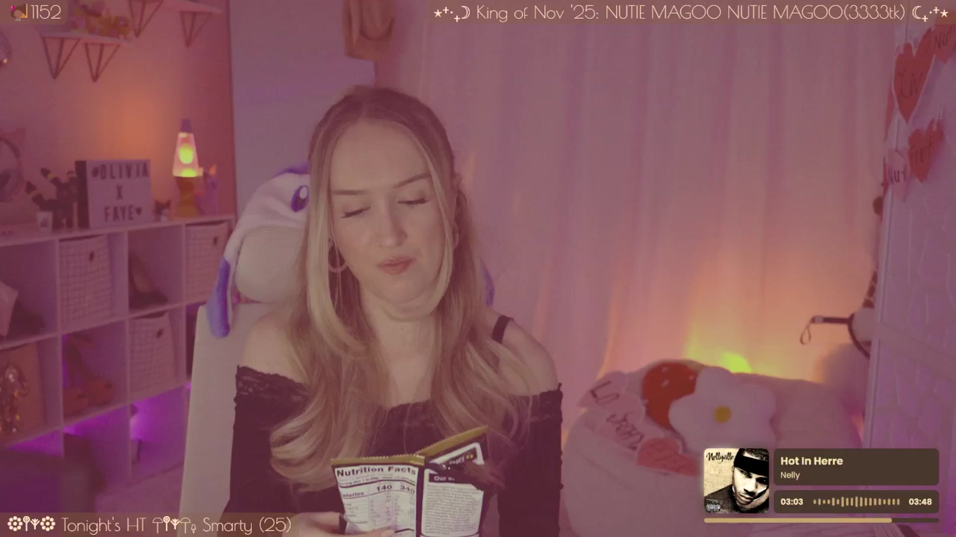 Gallery image thumbnail from OliviaxFaye's myfreecams stream on, 11/15/2025, 05:40 image 6 of 20