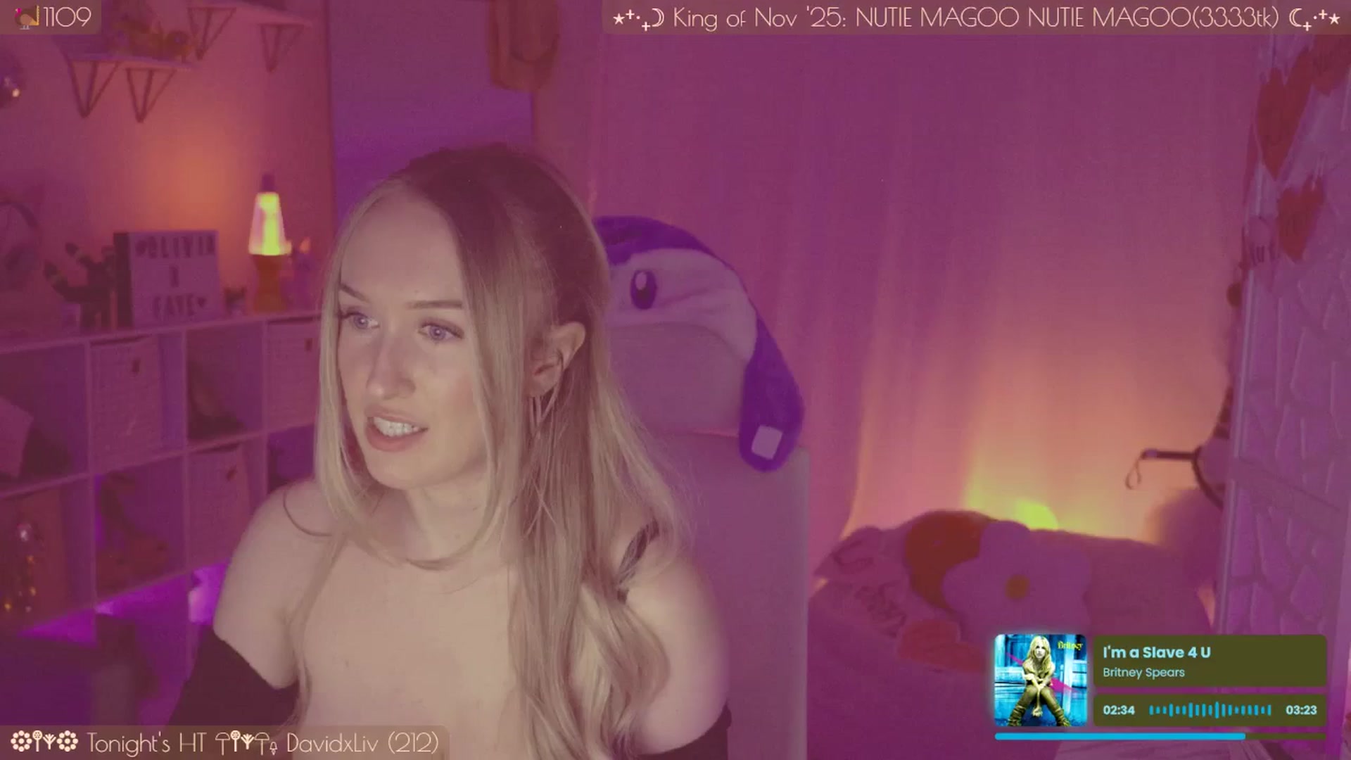 Gallery image thumbnail from OliviaxFaye's myfreecams stream on, 11/15/2025, 05:40 image 19 of 20