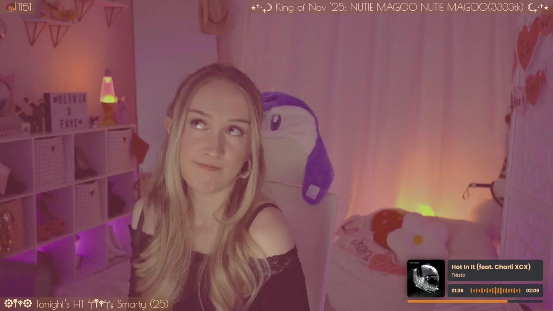 Gallery image thumbnail from OliviaxFaye's myfreecams stream on, 11/15/2025, 05:40 image 3 of 20