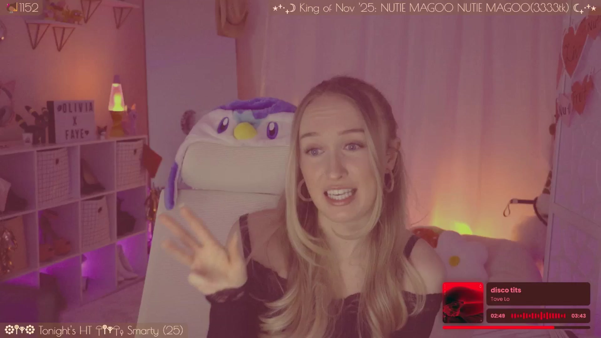 Gallery image thumbnail from OliviaxFaye's myfreecams stream on, 11/15/2025, 05:40 image 5 of 20