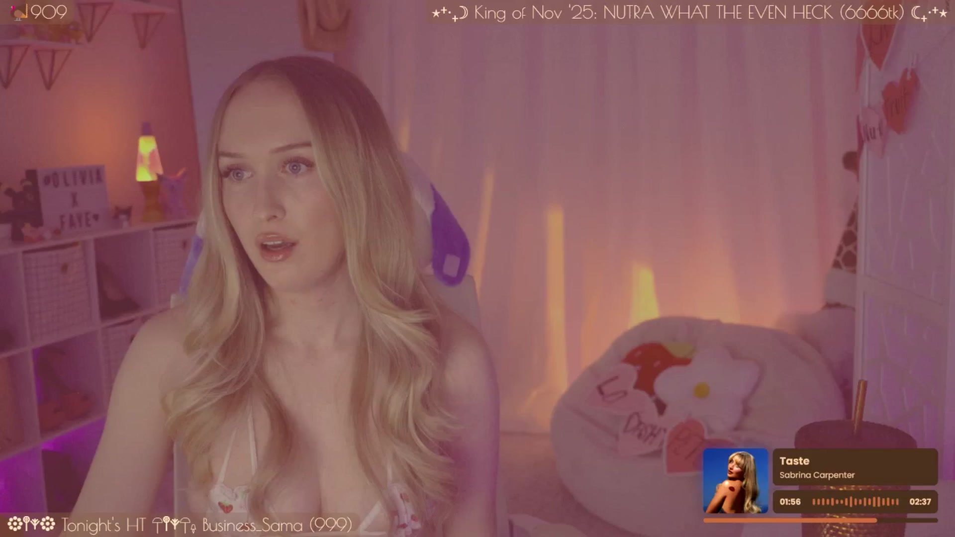 Gallery image thumbnail from OliviaxFaye's myfreecams stream on, 11/25/2025, 07:39 image 1 of 20