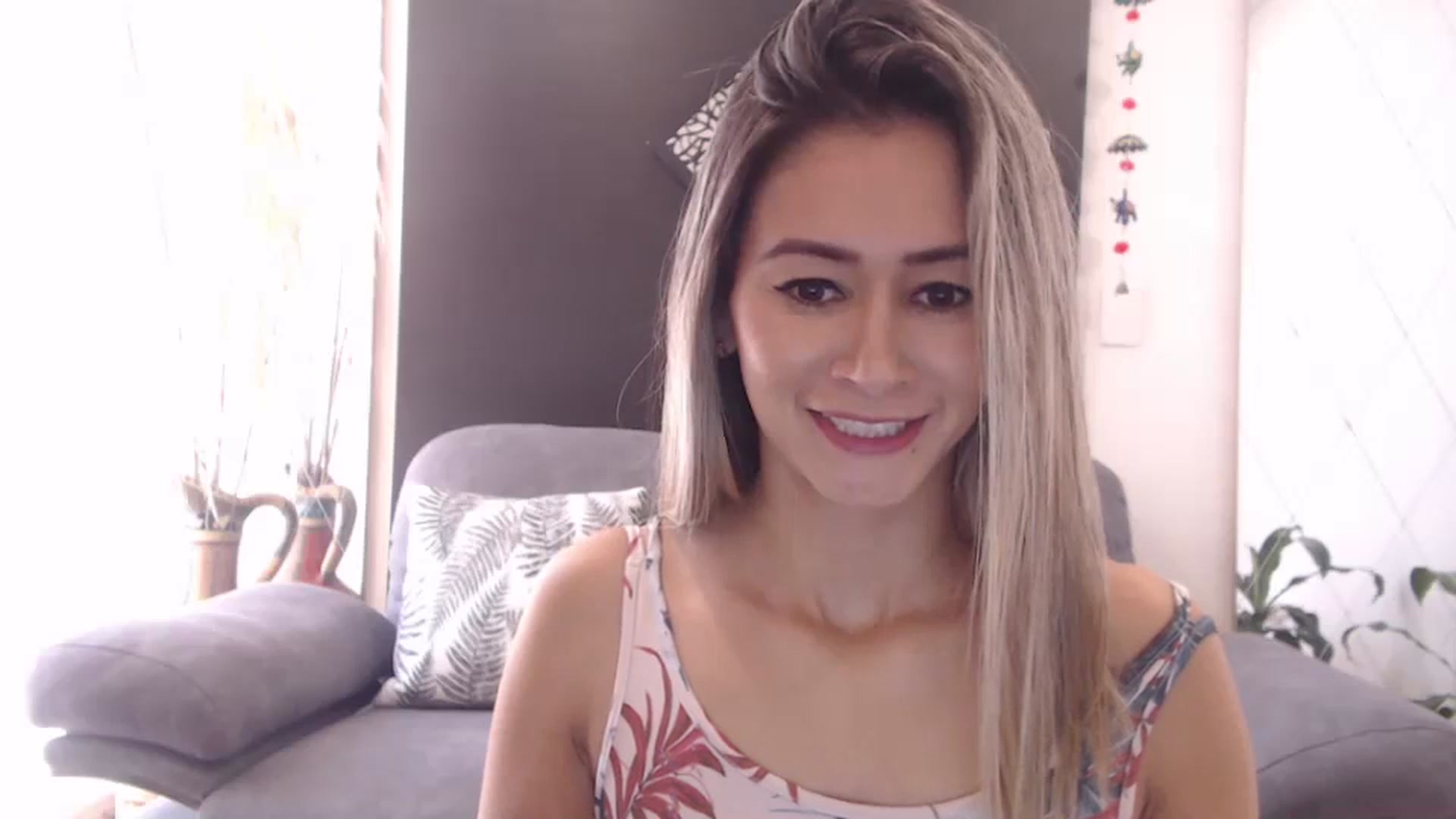 Gallery image thumbnail from Oliviaxnakedd's myfreecams stream on, 04/25/2024, 15:48 image 20 of 20