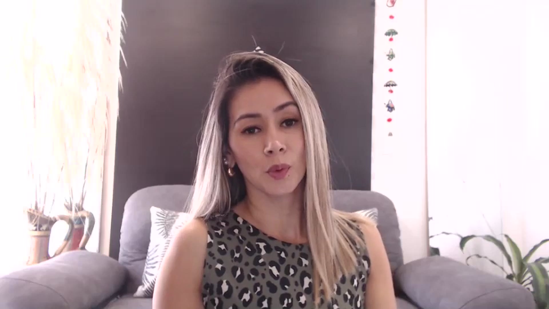 Gallery image thumbnail from Oliviaxnakedd's myfreecams stream on, 05/07/2024, 14:52 image 11 of 20
