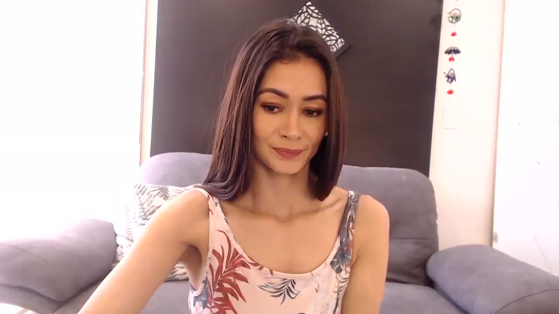 Gallery image thumbnail from Oliviaxnakedd's myfreecams stream on, 08/26/2025, 15:30 image 11 of 20