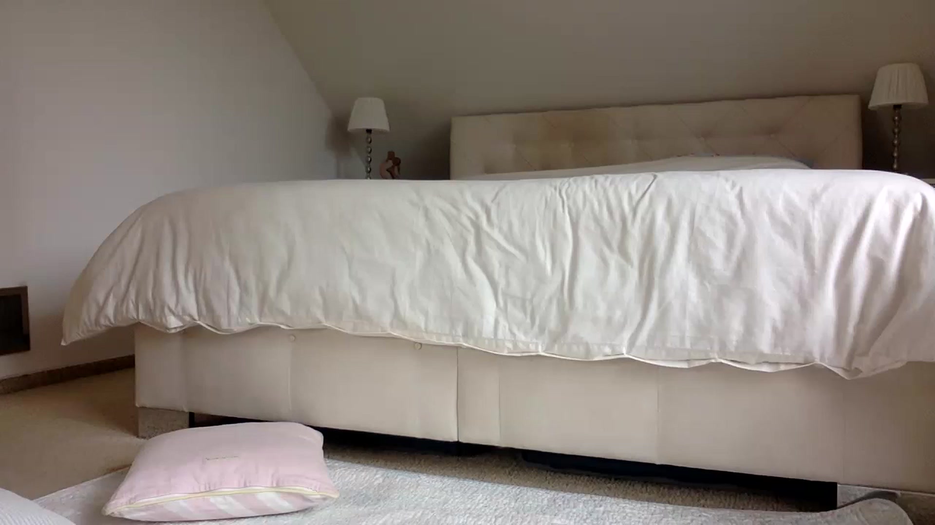 Gallery image thumbnail from OliviePaige's myfreecams stream on, 02/23/2023, 11:34 image 7 of 20