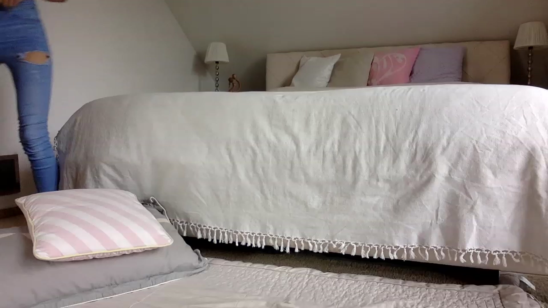 Gallery image thumbnail from OliviePaige's myfreecams stream on, 04/25/2023, 11:17 image 7 of 20