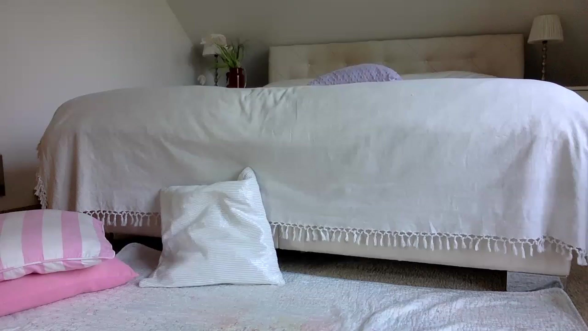 Gallery image thumbnail from OliviePaige's myfreecams stream on, 05/23/2023, 09:04 image 4 of 20