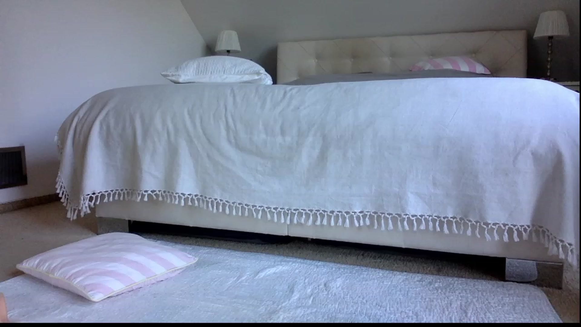 Gallery image thumbnail from OliviePaige's myfreecams stream on, 09/11/2023, 08:54 image 12 of 20