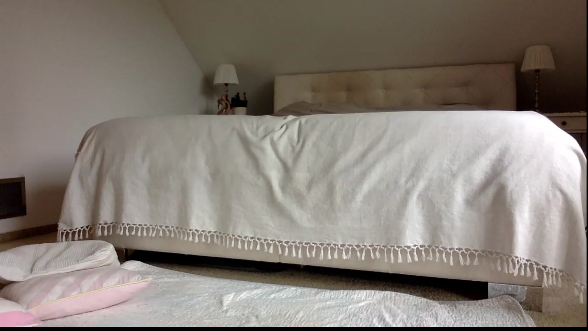 Gallery image thumbnail from OliviePaige's myfreecams stream on, 09/19/2023, 10:34 image 11 of 20