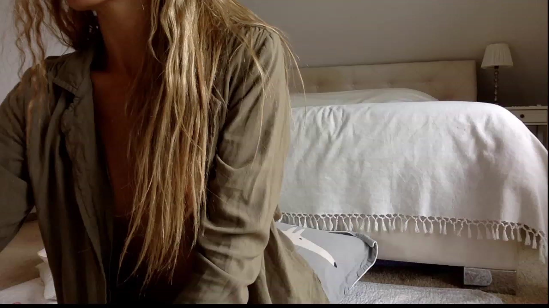 Gallery image thumbnail from OliviePaige's myfreecams stream on, 10/02/2023, 09:17 image 16 of 20
