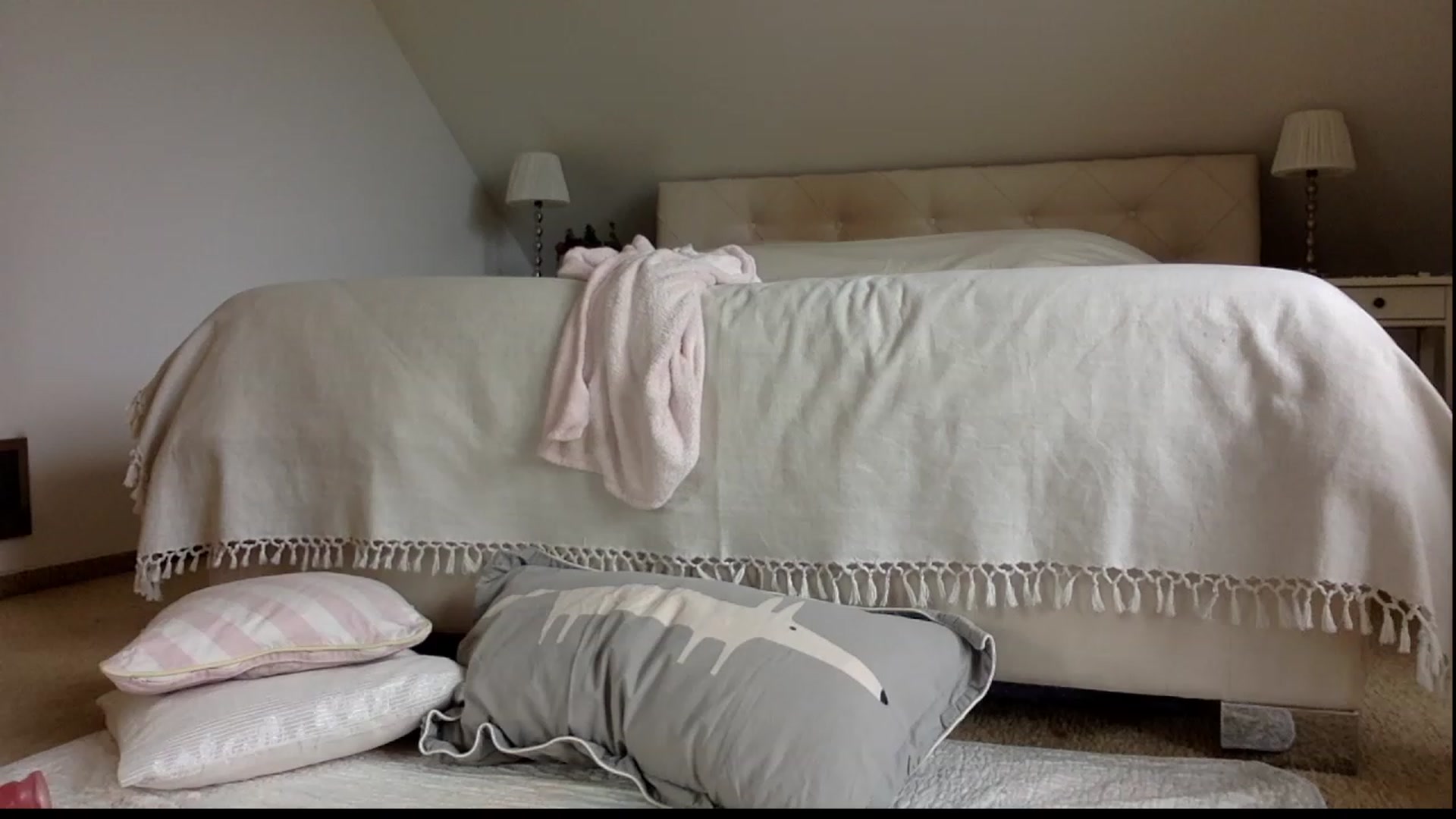 Gallery image thumbnail from OliviePaige's myfreecams stream on, 10/02/2023, 09:17 image 18 of 20