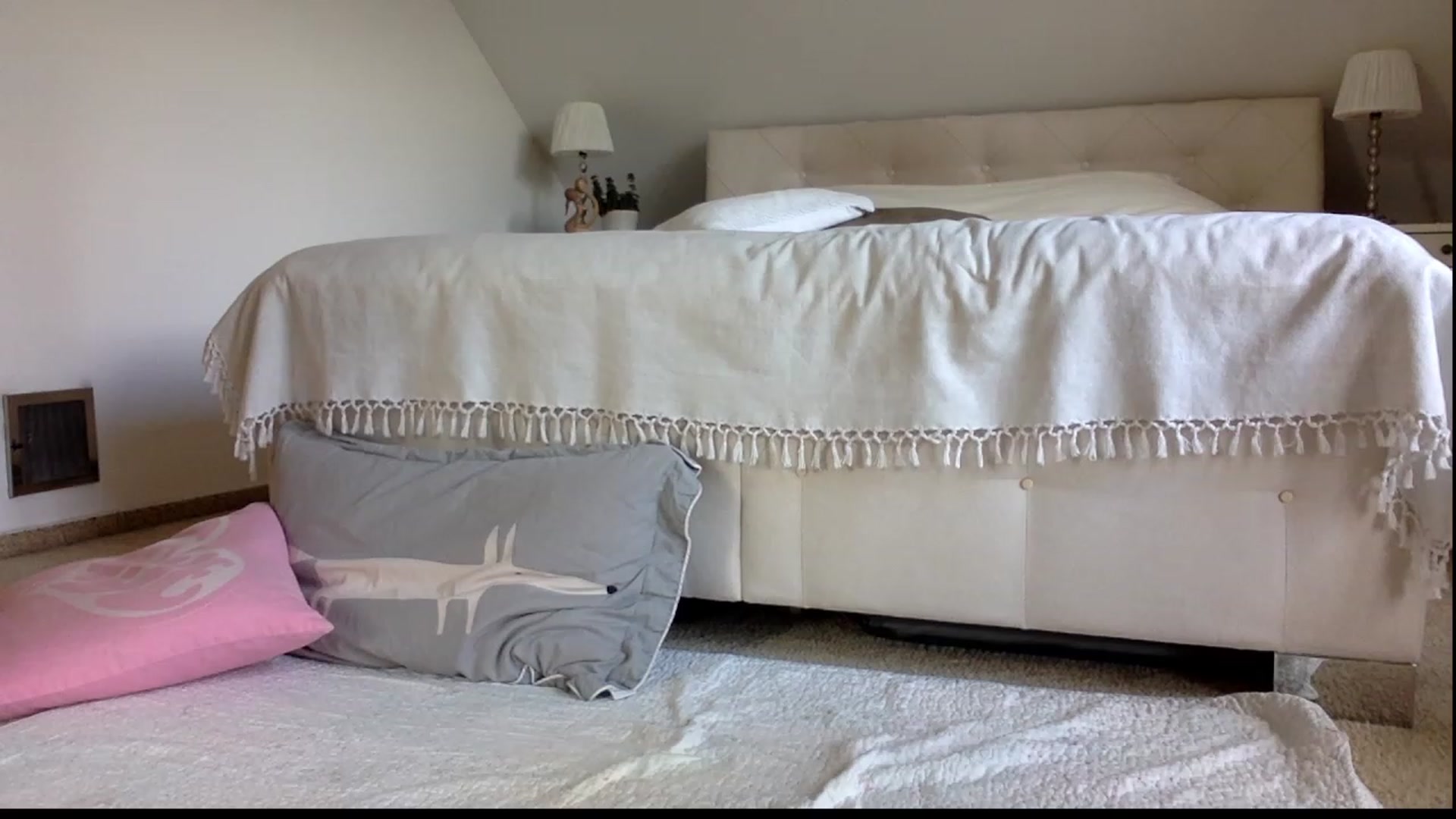 Gallery image thumbnail from OliviePaige's myfreecams stream on, 11/08/2023, 11:30 image 19 of 20