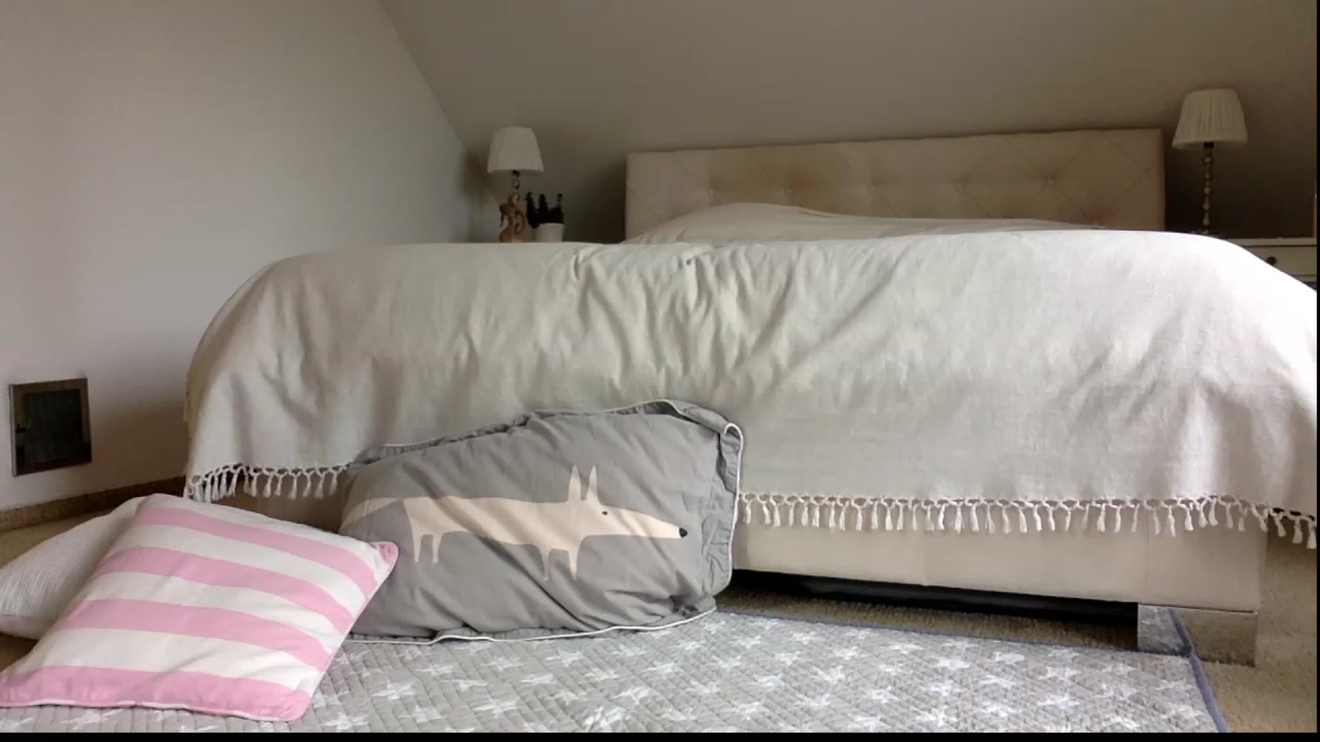 Gallery image thumbnail from OliviePaige's myfreecams stream on, 11/12/2023, 10:30 image 9 of 20