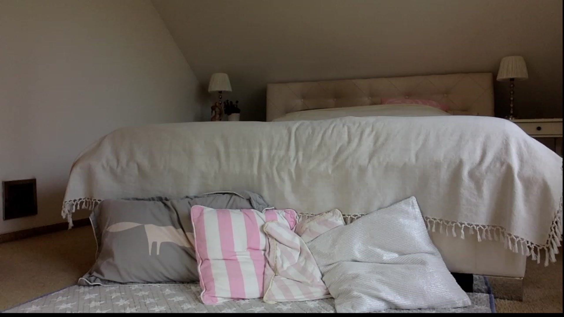 Gallery image thumbnail from OliviePaige's myfreecams stream on, 11/14/2023, 11:32 image 12 of 20