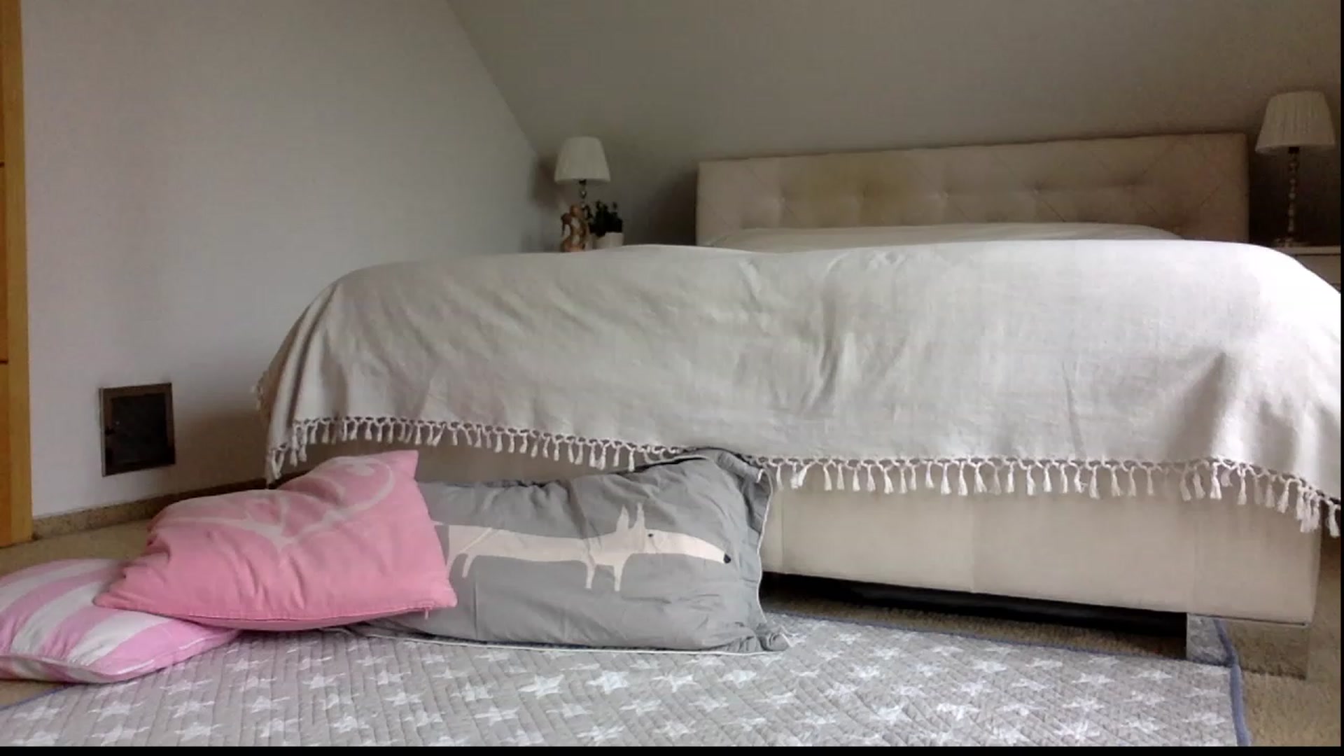 Gallery image thumbnail from OliviePaige's myfreecams stream on, 11/20/2023, 09:54 image 1 of 20