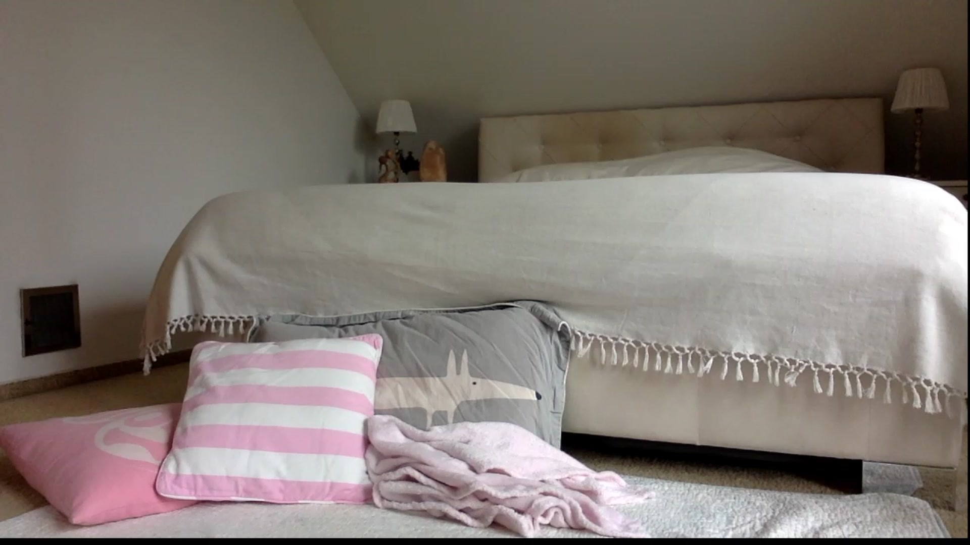 Gallery image thumbnail from OliviePaige's myfreecams stream on, 11/24/2023, 10:05 image 10 of 20