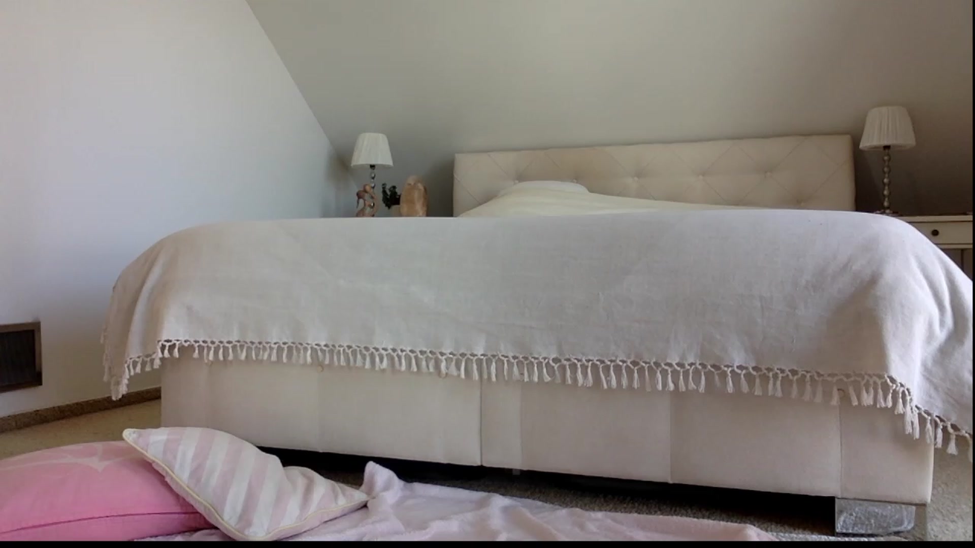 Gallery image thumbnail from OliviePaige's myfreecams stream on, 12/04/2023, 11:00 image 1 of 20
