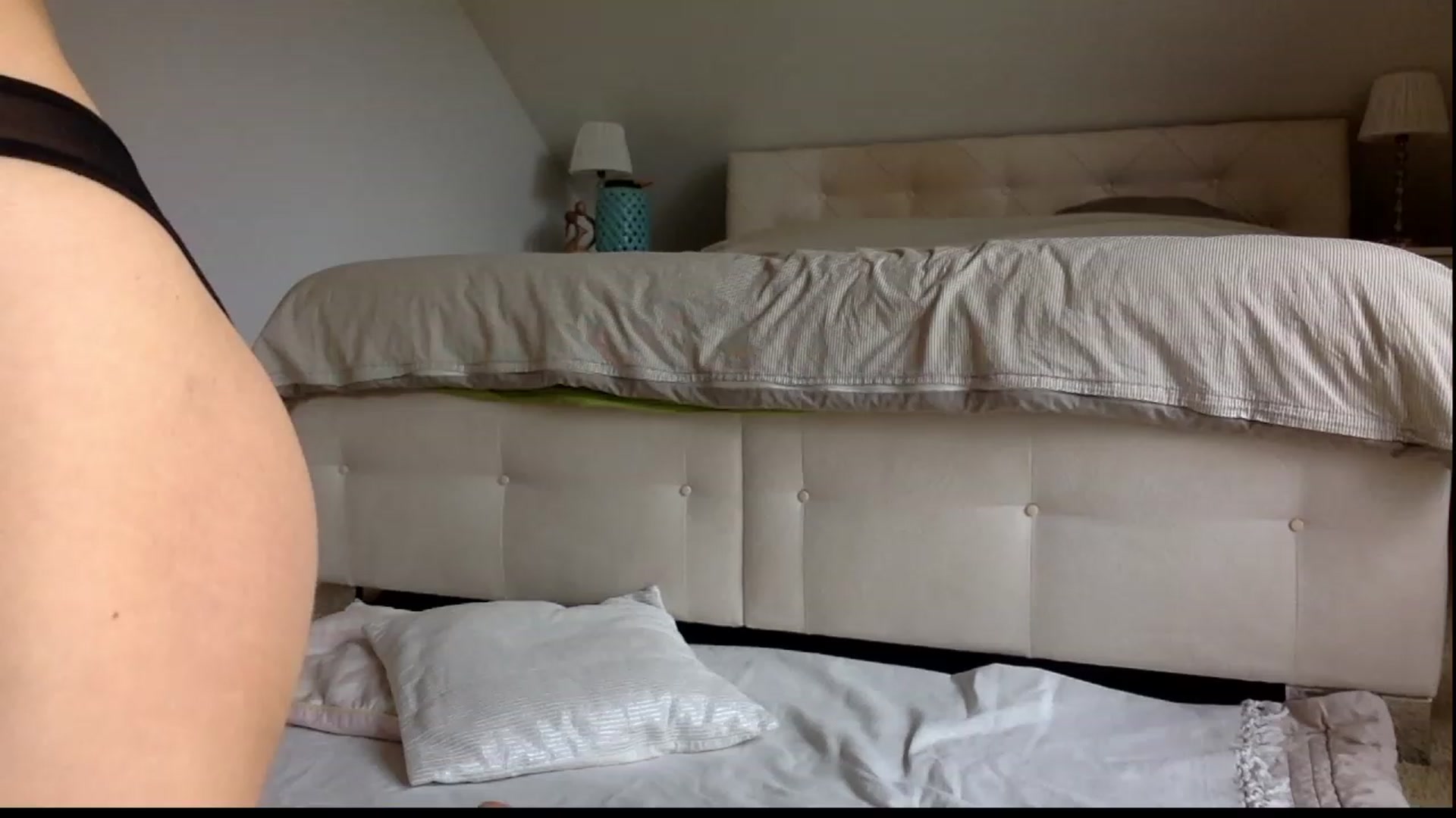 Gallery image thumbnail from OliviePaige's myfreecams stream on, 01/26/2024, 09:57 image 18 of 20