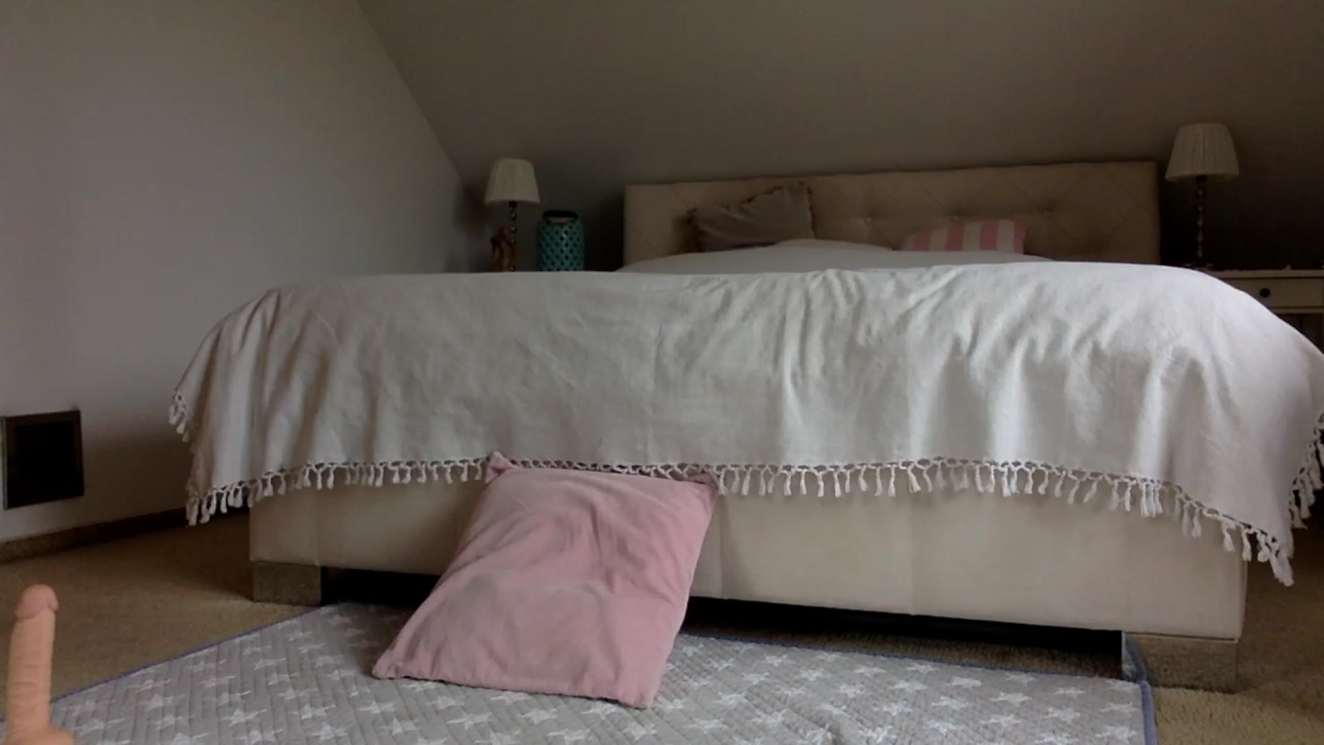 Gallery image thumbnail from OliviePaige's myfreecams stream on, 03/05/2024, 10:40 image 20 of 20