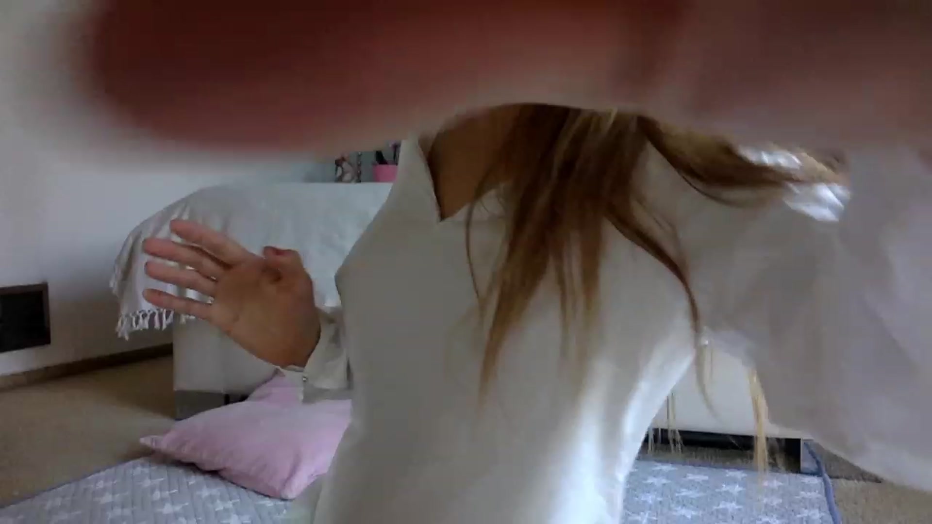Gallery image thumbnail from OliviePaige's myfreecams stream on, 03/09/2024, 10:31 image 14 of 20