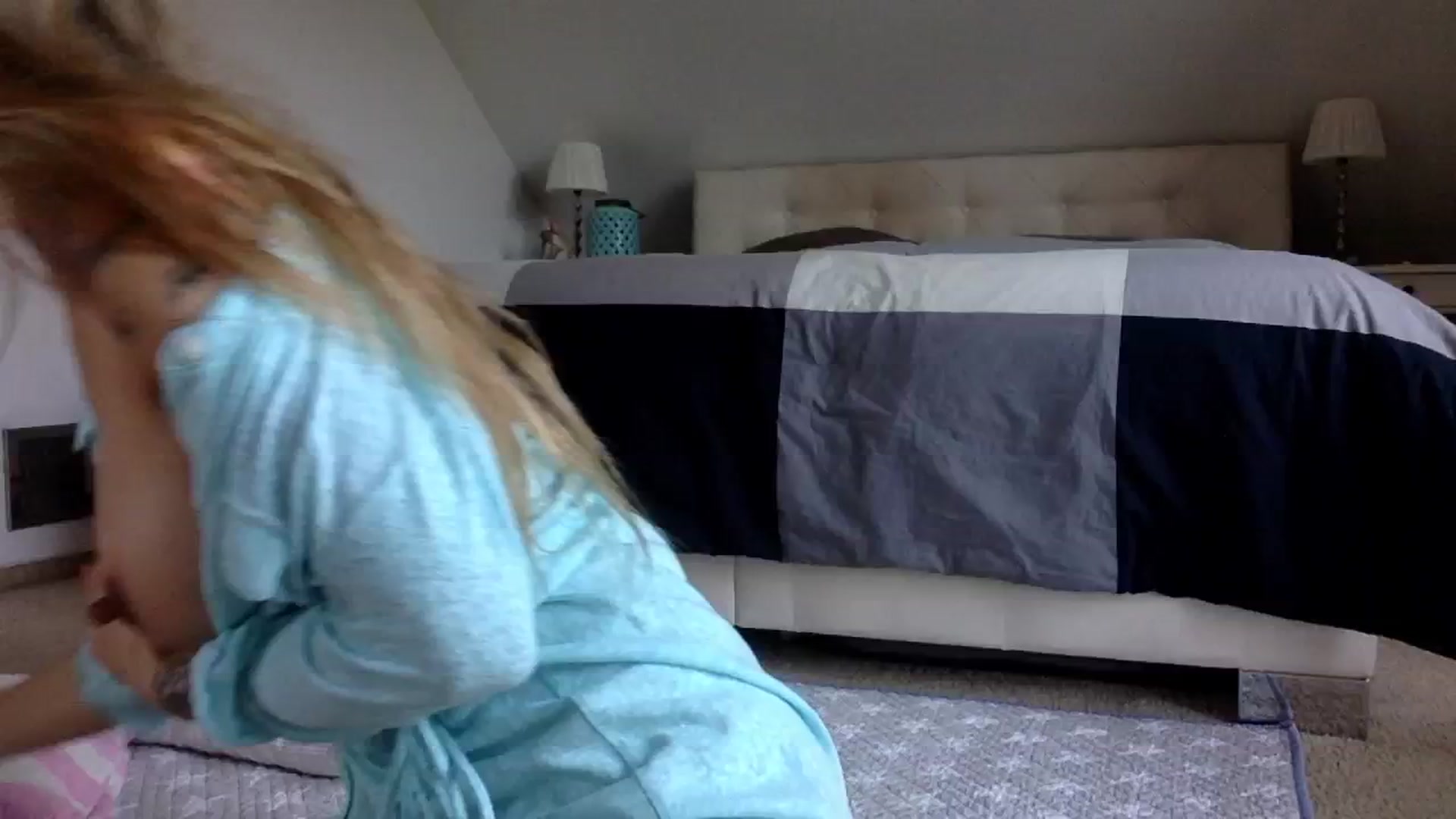 Gallery image thumbnail from OliviePaige's myfreecams stream on, 05/10/2024, 08:43 image 20 of 20