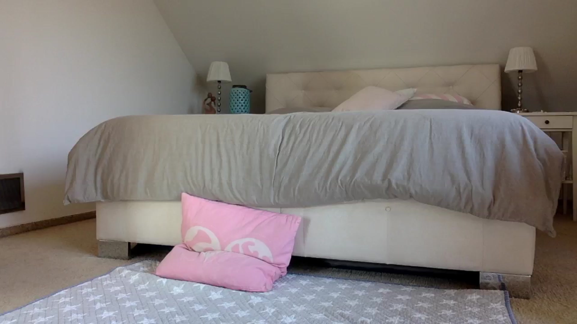 Gallery image thumbnail from OliviePaige's myfreecams stream on, 06/23/2024, 12:54 image 13 of 20