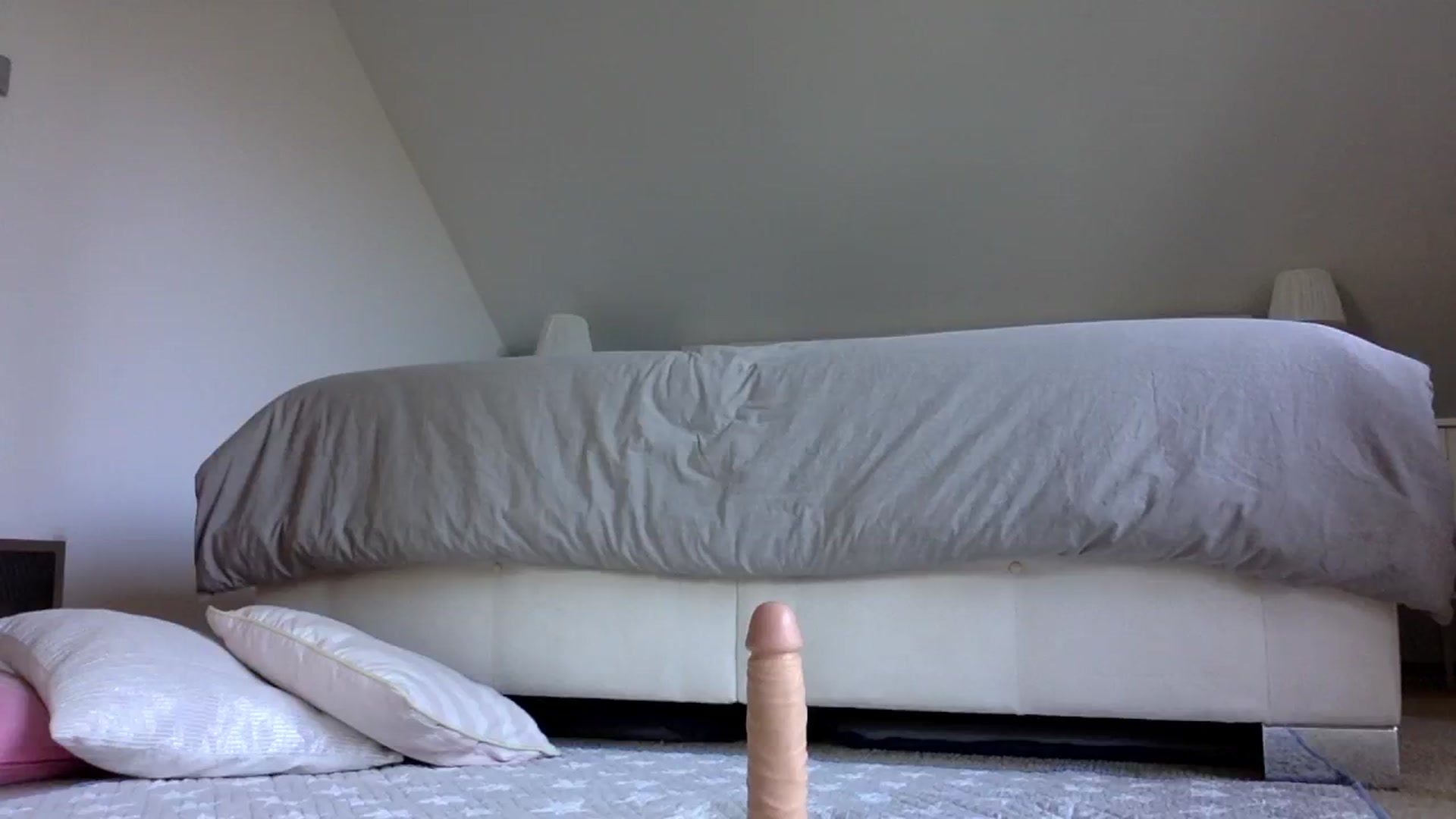 Gallery image thumbnail from OliviePaige's myfreecams stream on, 06/25/2024, 10:50 image 13 of 20