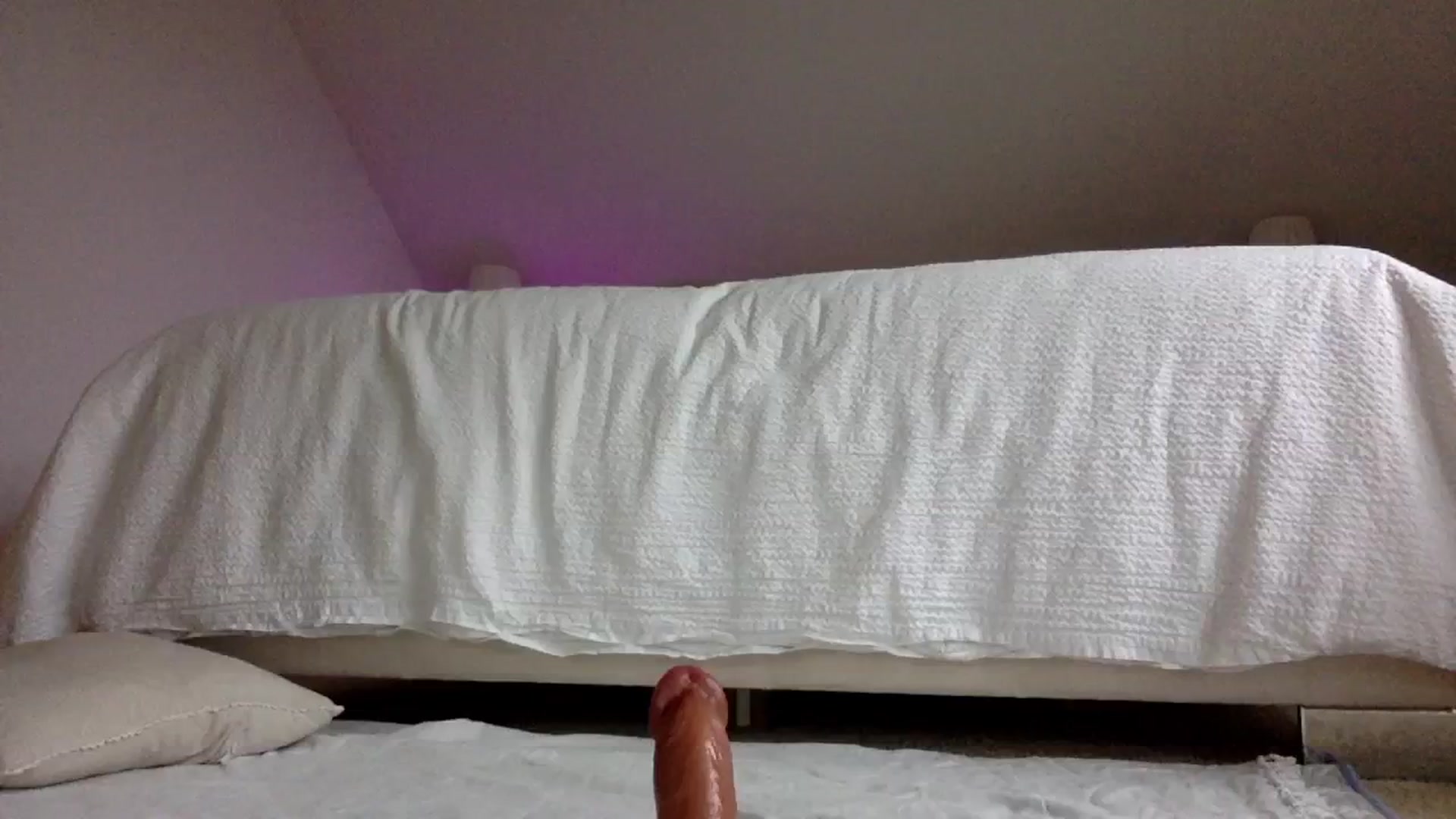 Gallery image thumbnail from OliviePaige's myfreecams stream on, 10/05/2024, 11:40 image 13 of 20