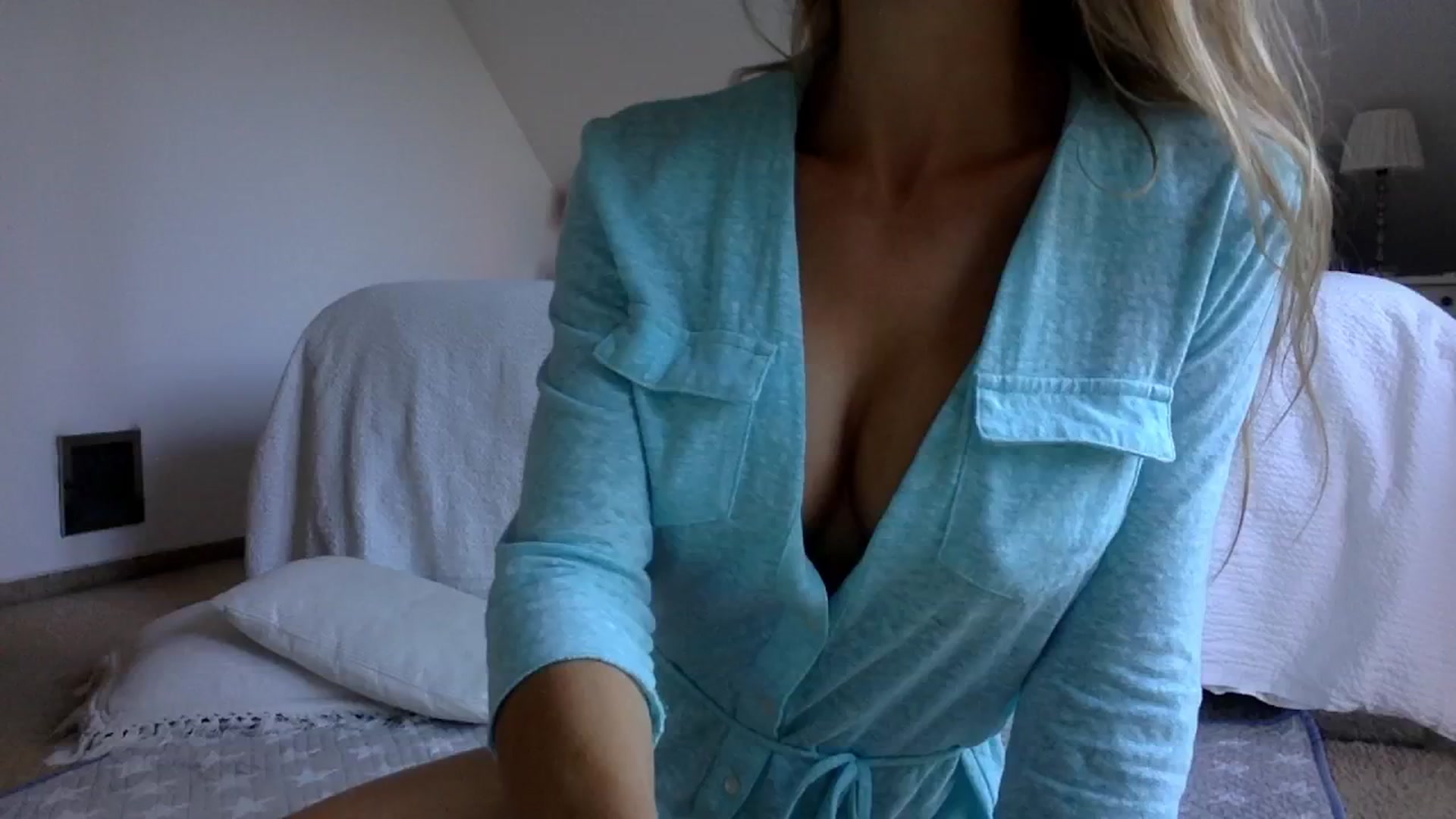 Gallery image thumbnail from OliviePaige's myfreecams stream on, 10/18/2024, 09:55 image 4 of 20