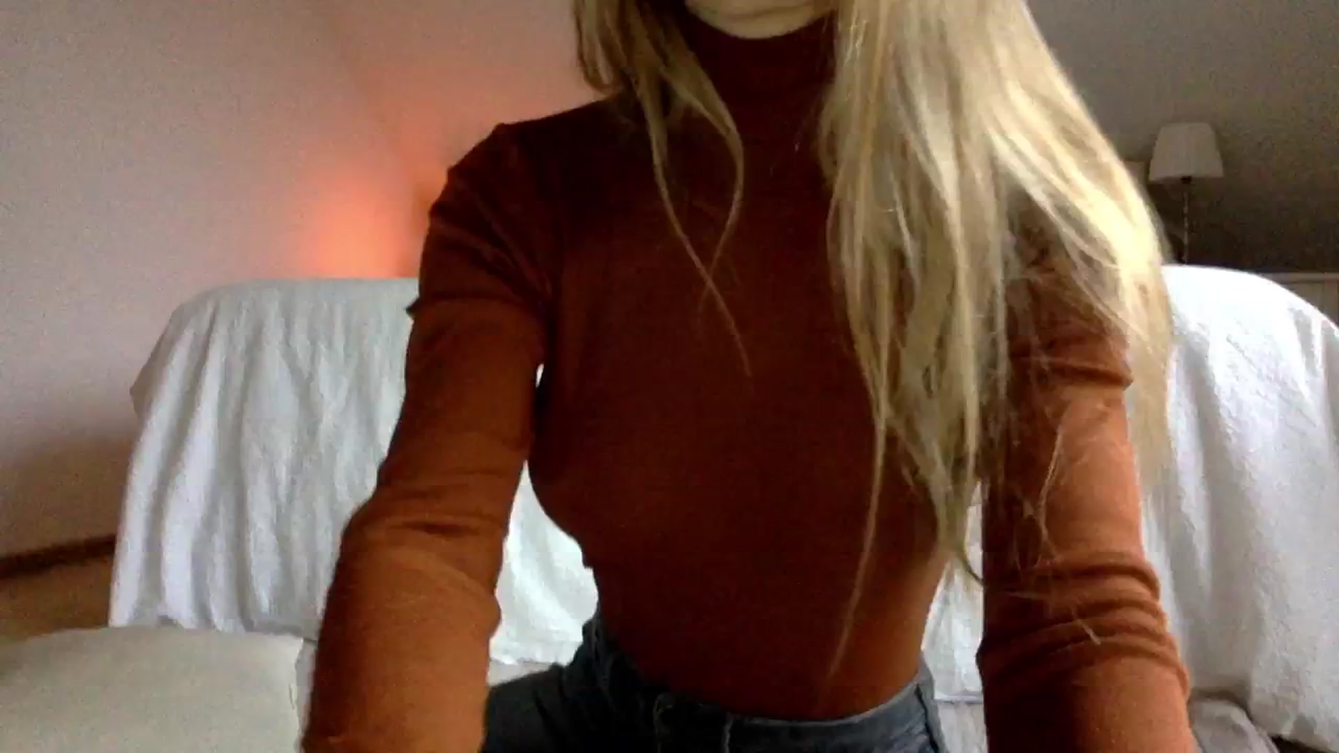 Gallery image thumbnail from OliviePaige's myfreecams stream on, 12/12/2024, 11:50 image 20 of 20