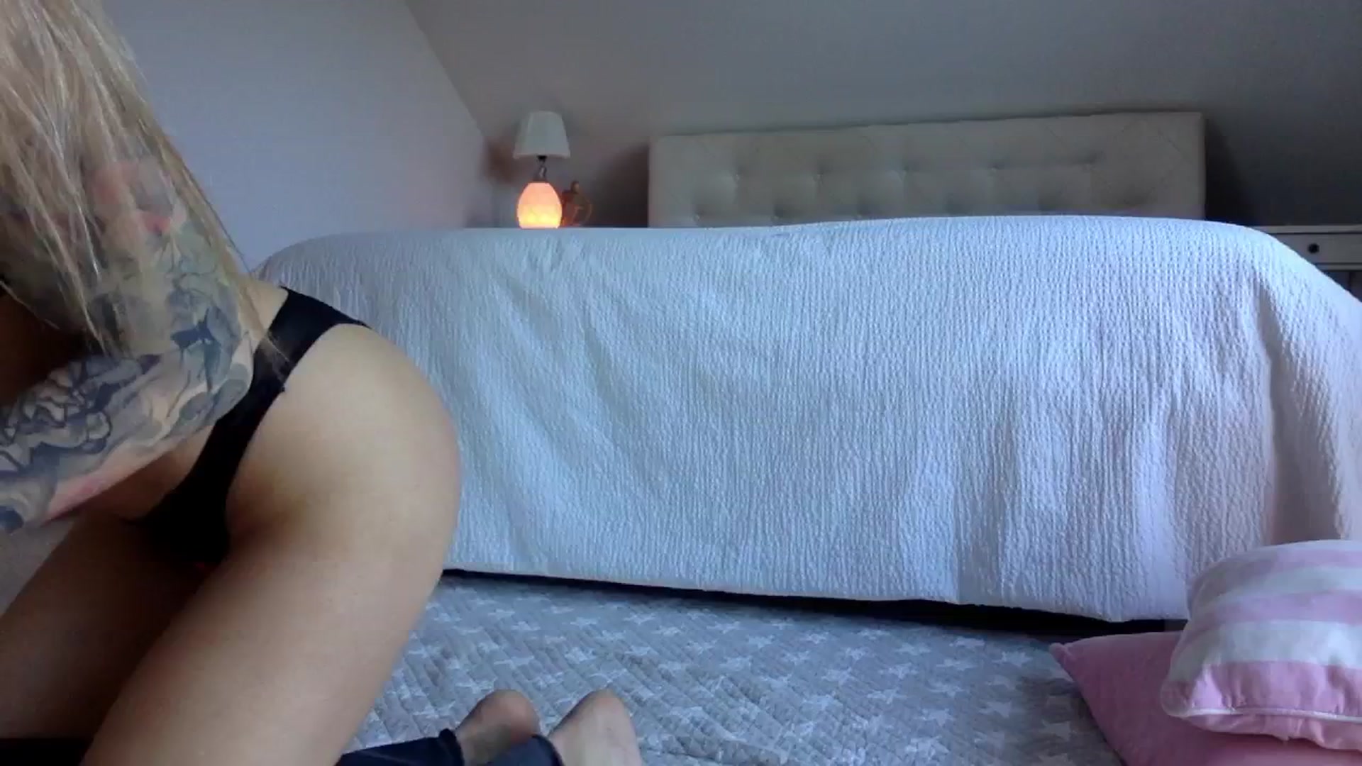 Gallery image thumbnail from OliviePaige's myfreecams stream on, 03/05/2025, 10:37 image 11 of 20