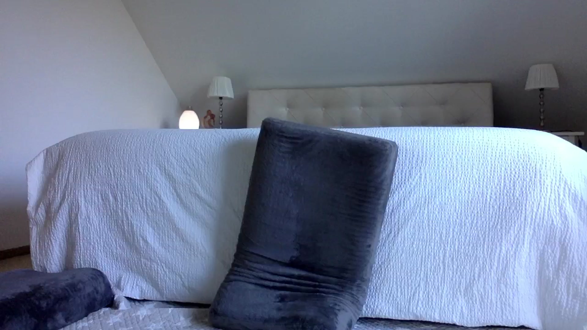 Gallery image thumbnail from OliviePaige's myfreecams stream on, 08/19/2025, 09:19 image 19 of 20