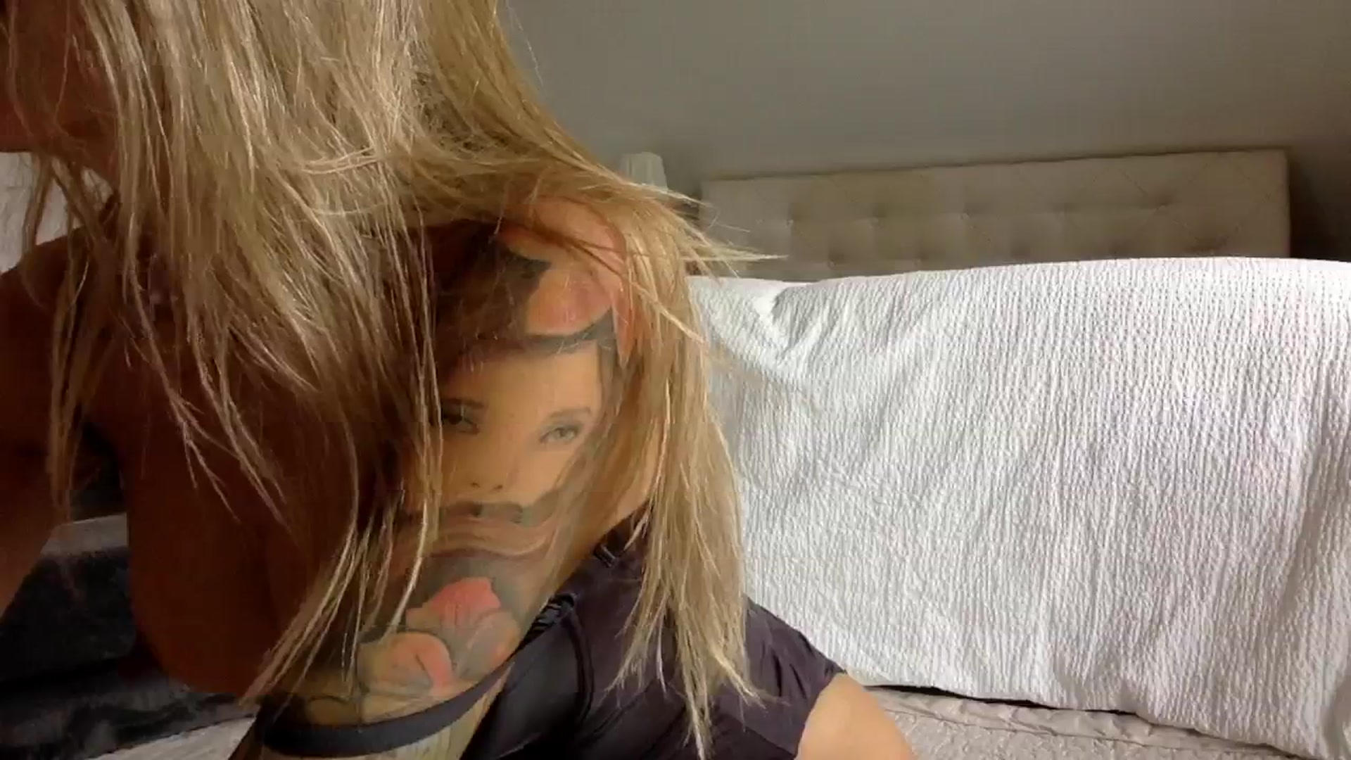 Gallery image thumbnail from OliviePaige's myfreecams stream on, 08/21/2025, 10:48 image 4 of 20