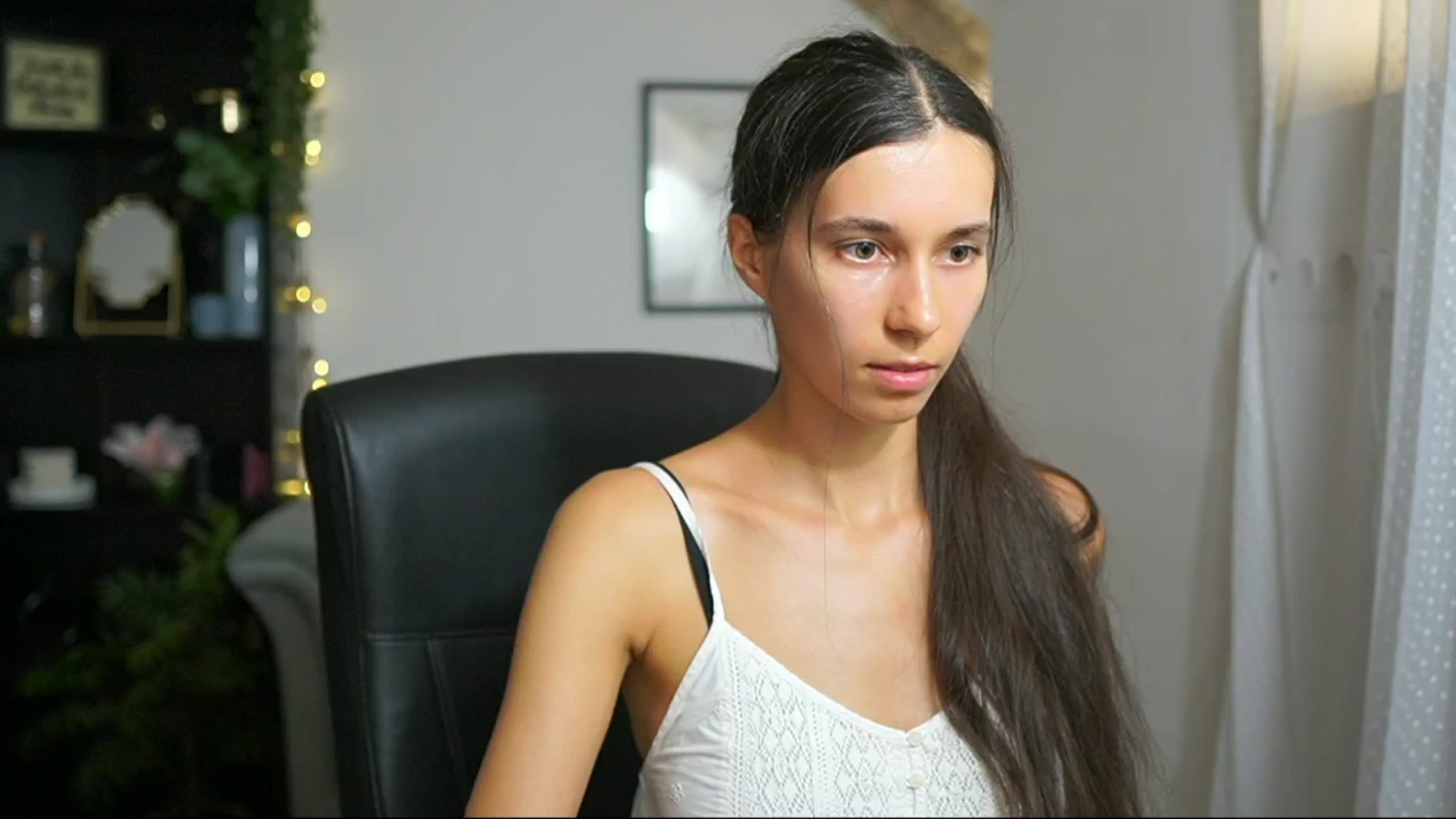 Gallery image thumbnail from Oliviiia_cruz's myfreecams stream on, 09/02/2025, 17:17 image 17 of 20
