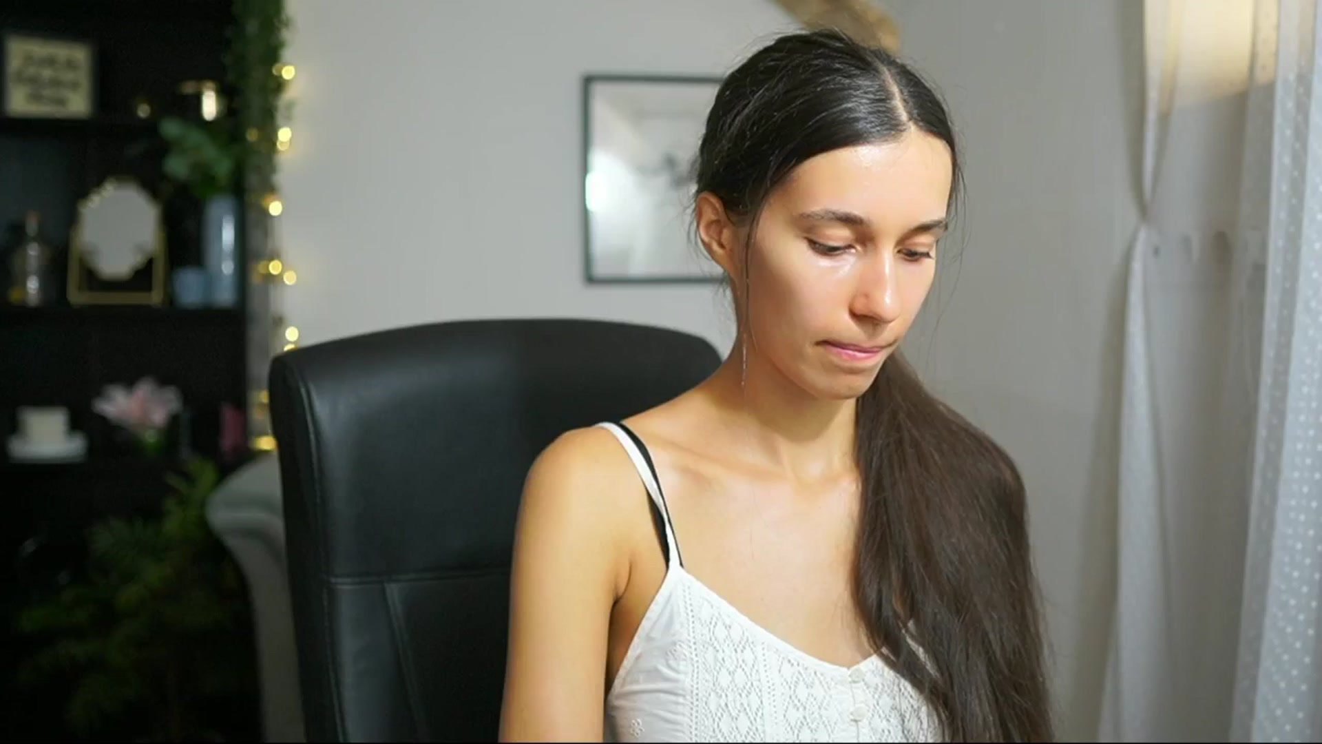 Gallery image thumbnail from Oliviiia_cruz's myfreecams stream on, 09/02/2025, 17:17 image 19 of 20
