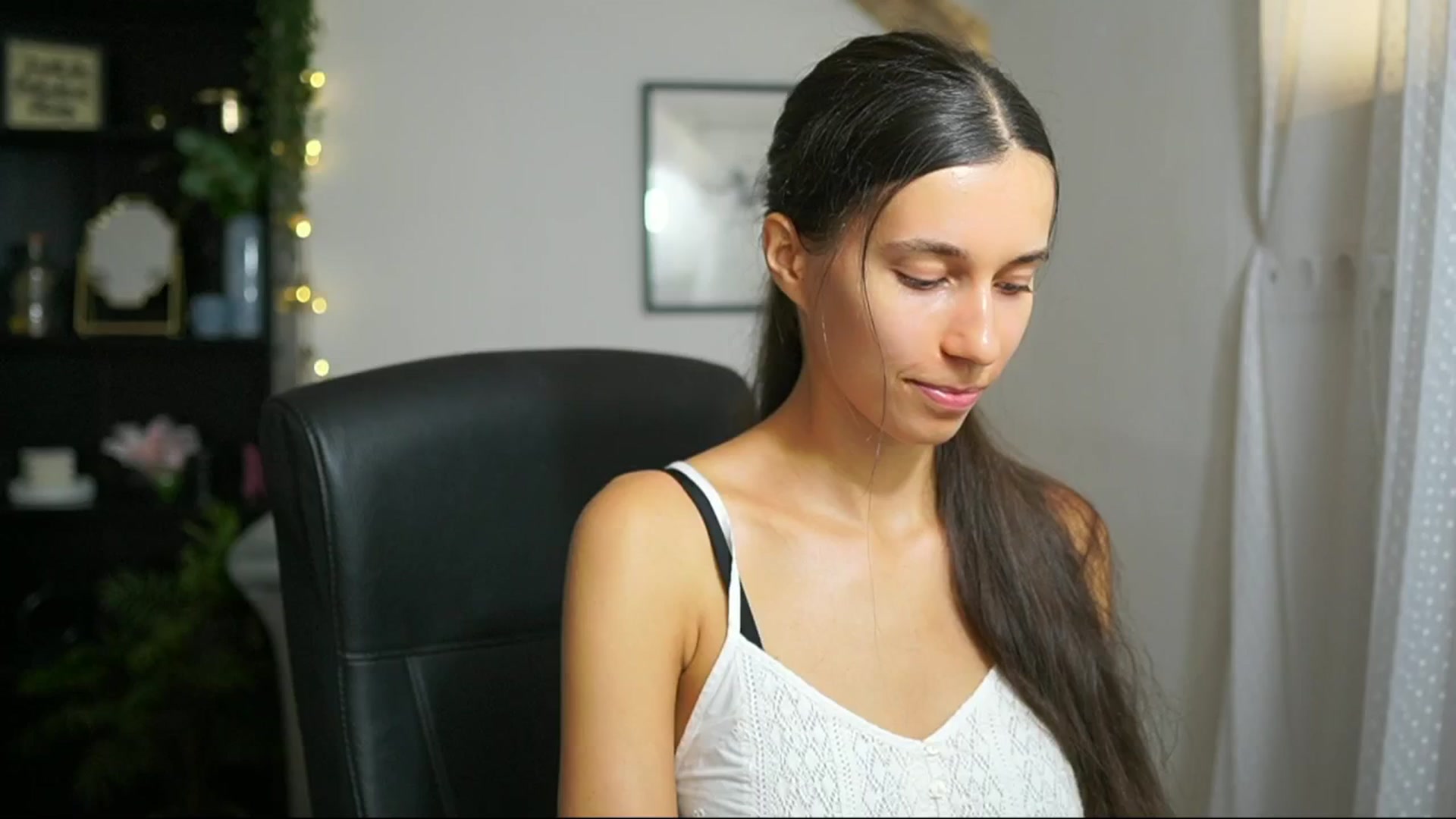 Gallery image thumbnail from Oliviiia_cruz's myfreecams stream on, 09/02/2025, 17:17 image 11 of 20