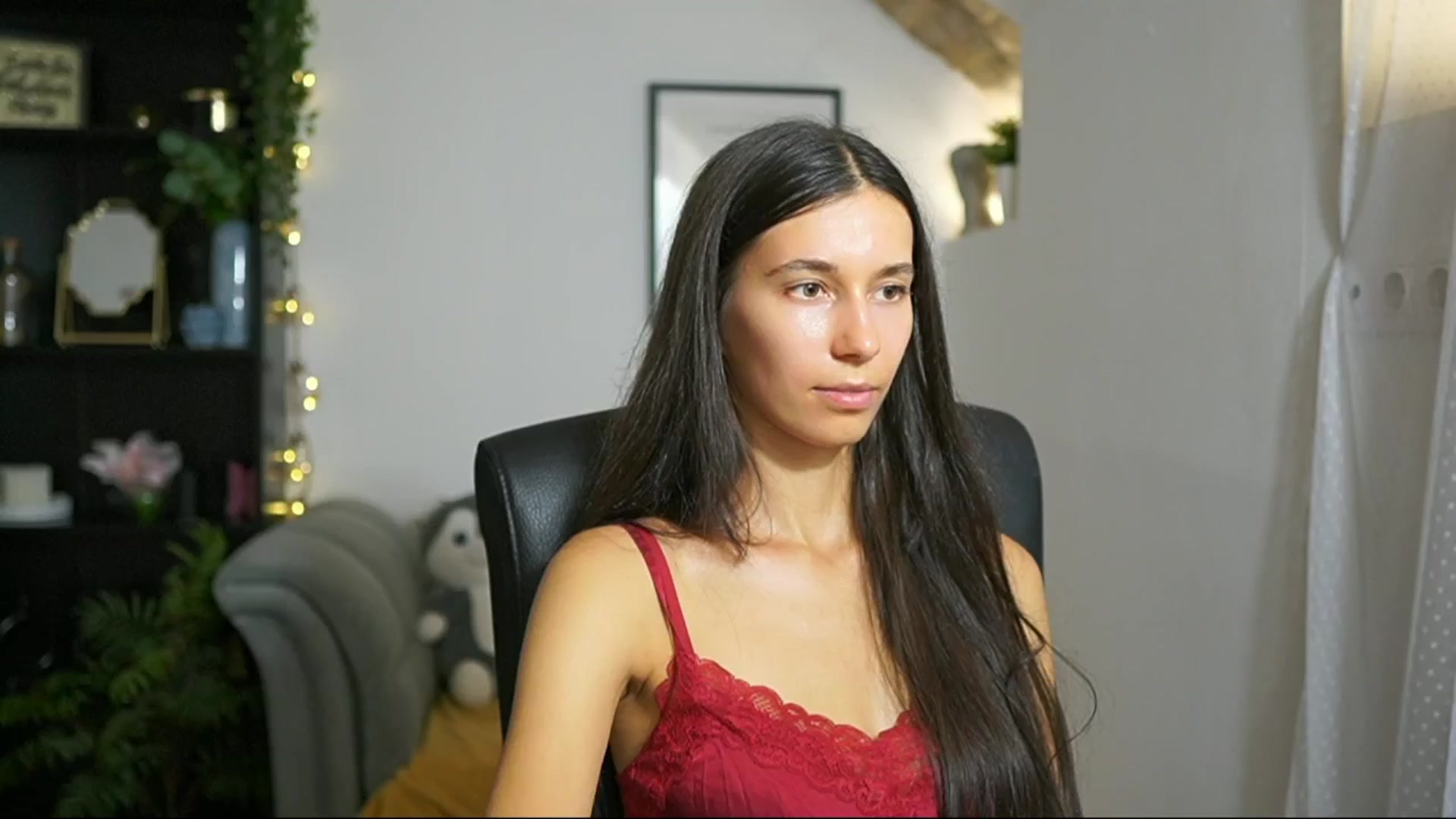 Gallery image thumbnail from Oliviiia_cruz's myfreecams stream on, 09/03/2025, 15:06 image 12 of 20