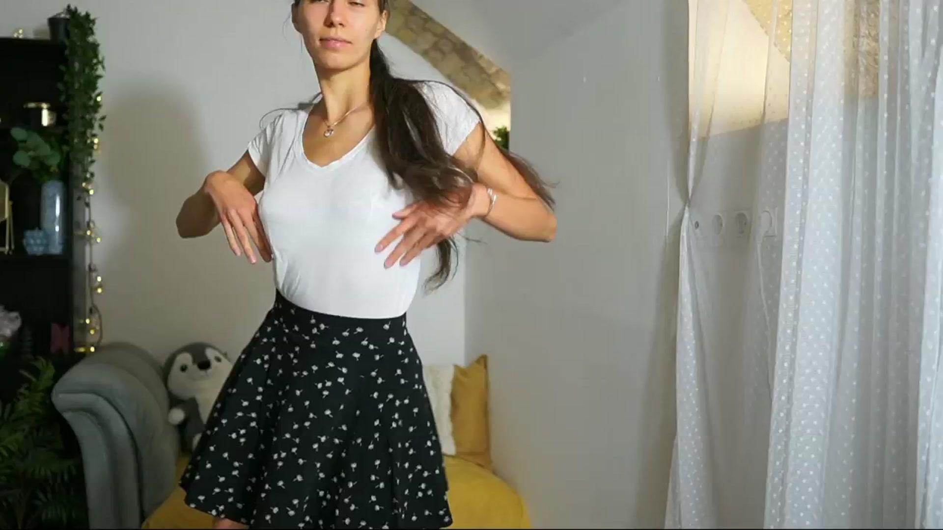 Gallery image thumbnail from Oliviiia_cruz's myfreecams stream on, 09/06/2025, 14:00 image 6 of 20