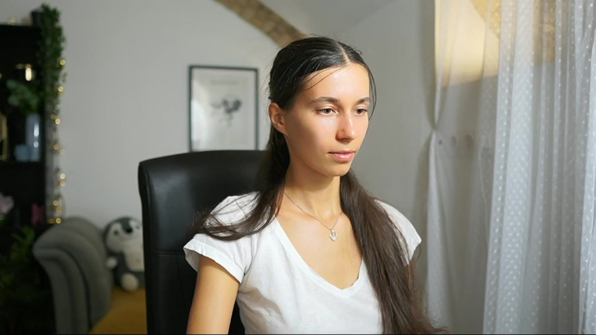 Gallery image thumbnail from Oliviiia_cruz's myfreecams stream on, 09/06/2025, 14:00 image 18 of 20