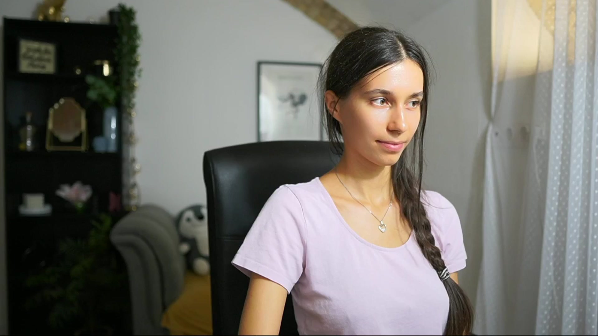 Gallery image thumbnail from Oliviiia_cruz's myfreecams stream on, 09/08/2025, 12:27 image 15 of 20