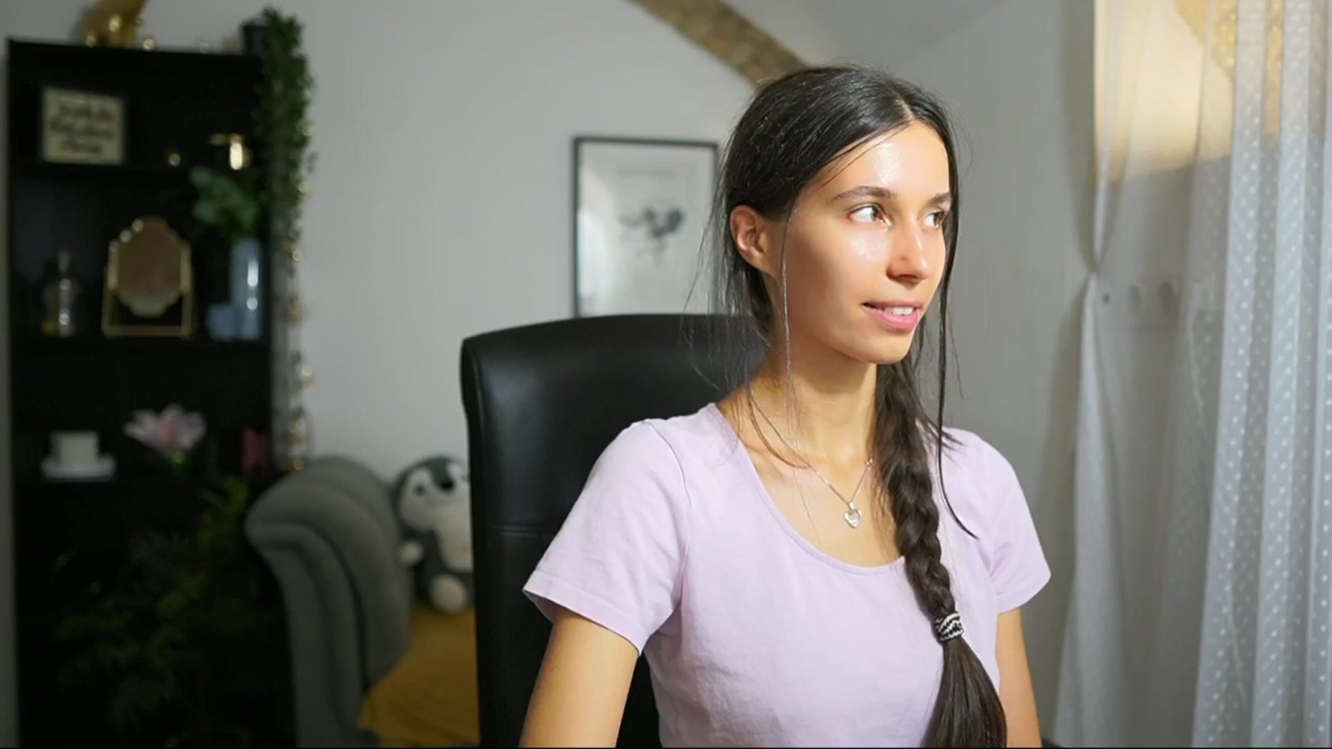 Gallery image thumbnail from Oliviiia_cruz's myfreecams stream on, 09/08/2025, 12:27 image 6 of 20
