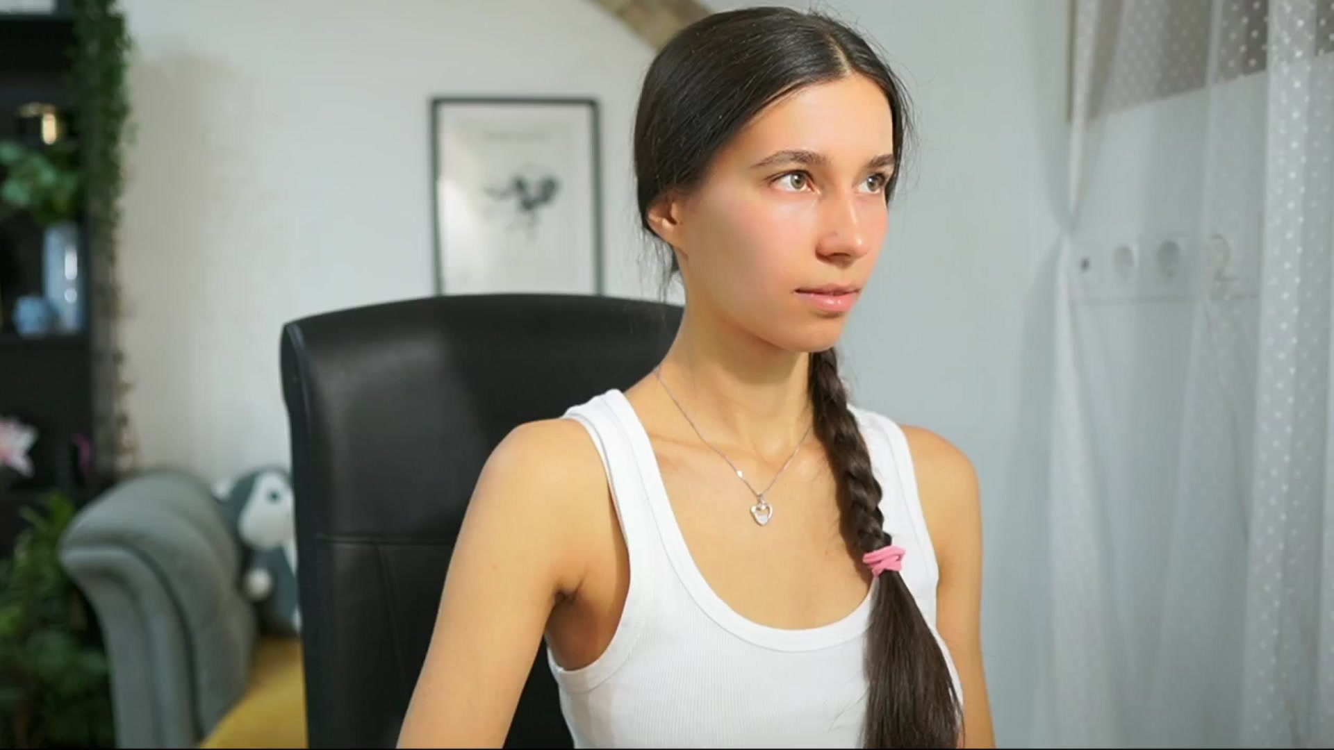 Gallery image thumbnail from Oliviiia_cruz's myfreecams stream on, 09/21/2025, 08:17 image 1 of 20