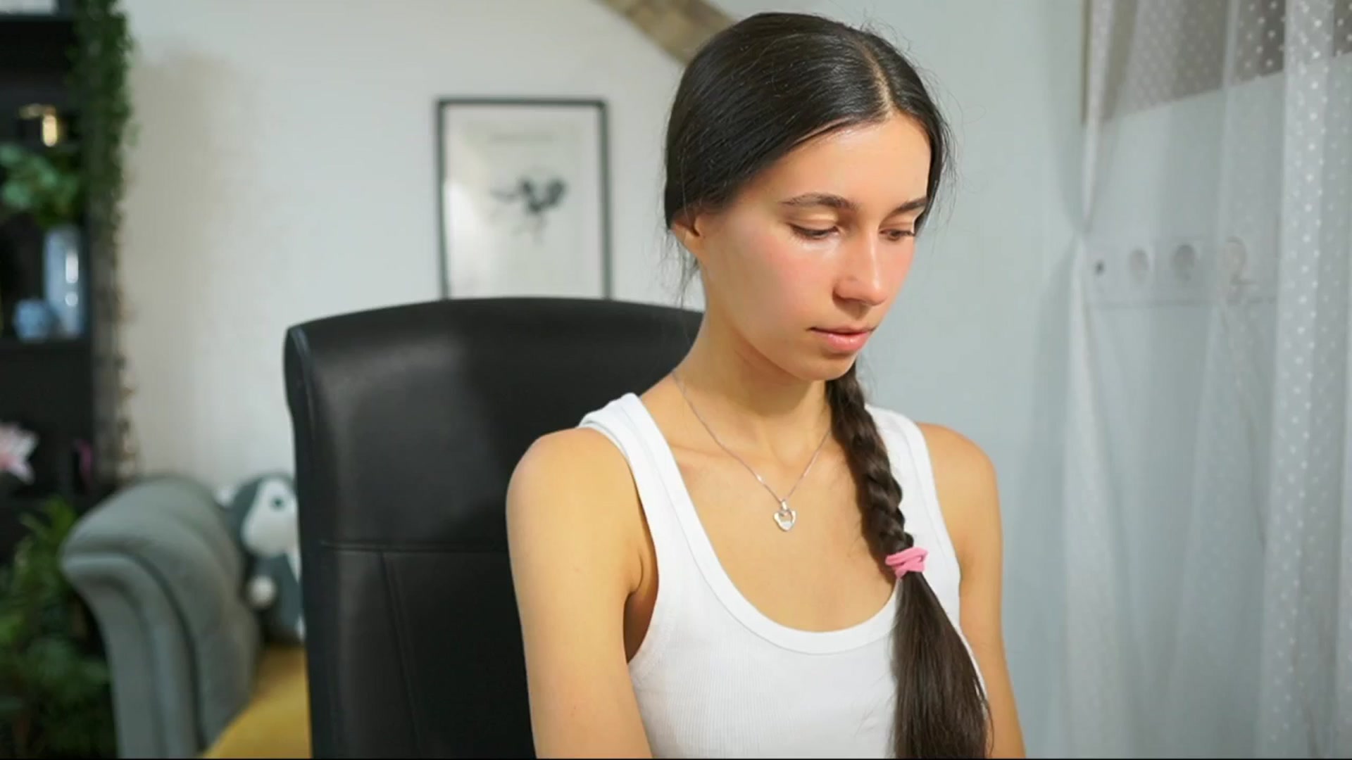 Gallery image thumbnail from Oliviiia_cruz's myfreecams stream on, 09/21/2025, 08:17 image 3 of 20