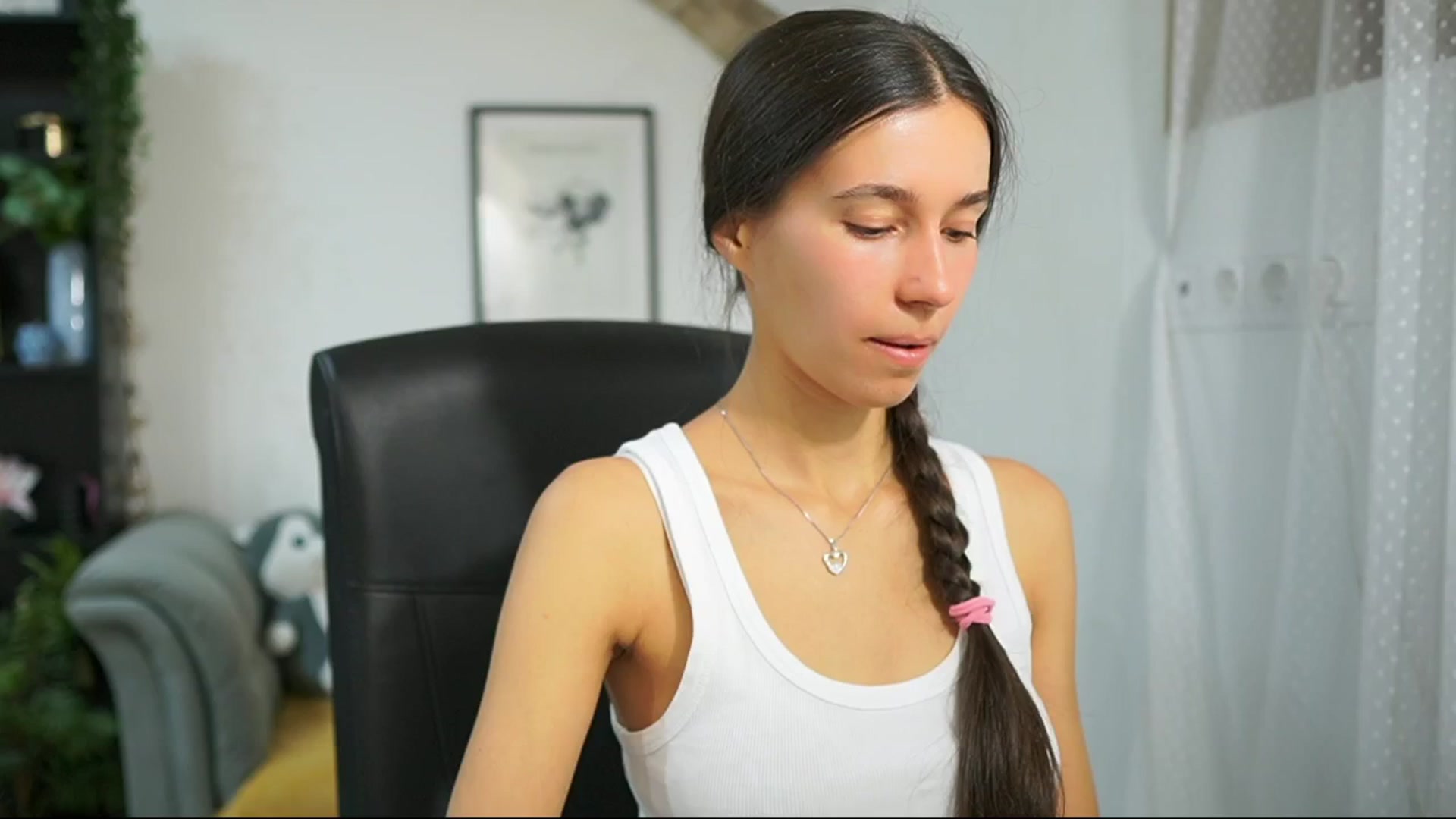 Gallery image thumbnail from Oliviiia_cruz's myfreecams stream on, 09/21/2025, 08:17 image 5 of 20
