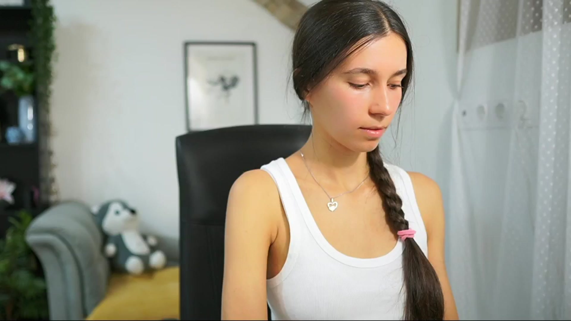 Gallery image thumbnail from Oliviiia_cruz's myfreecams stream on, 09/21/2025, 08:49 image 16 of 20