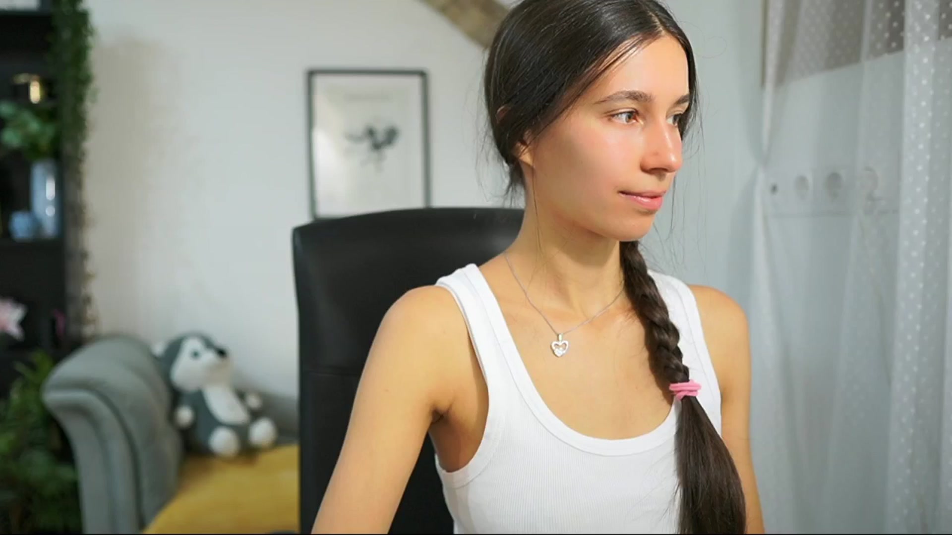 Gallery image thumbnail from Oliviiia_cruz's myfreecams stream on, 09/21/2025, 08:49 image 15 of 20